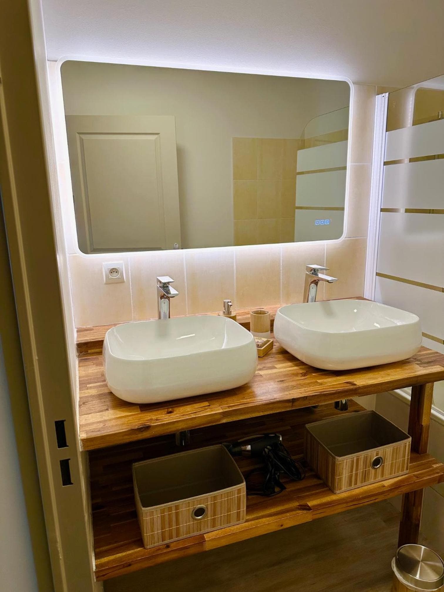 Le Roquefeuil- T4 Duplex 3 chambres-6 p-calme-St-Gilles les bains