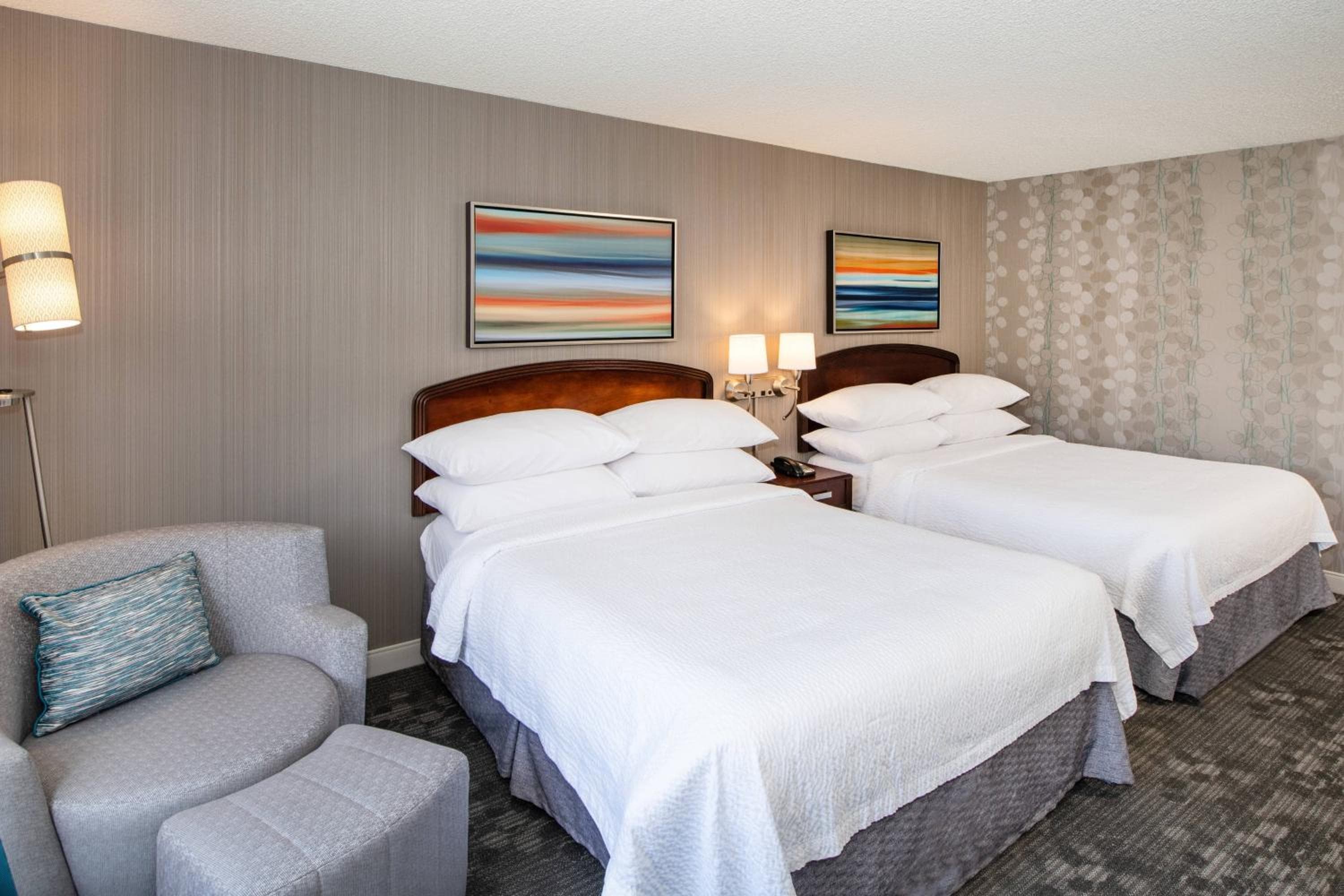 Courtyard by Marriott Oakland Airport