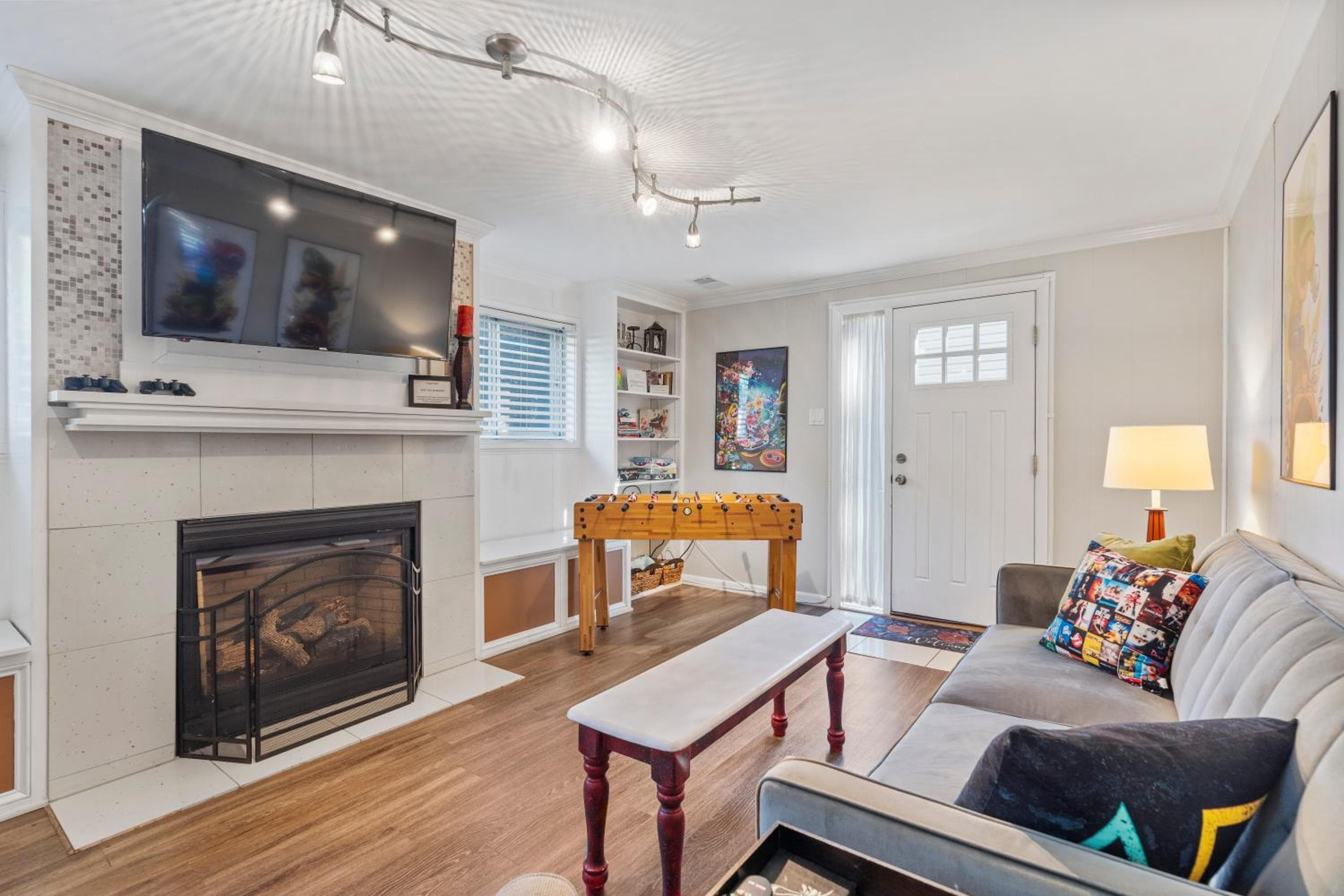 Spacious 5 Bedroom Home in Washington DC Suburb