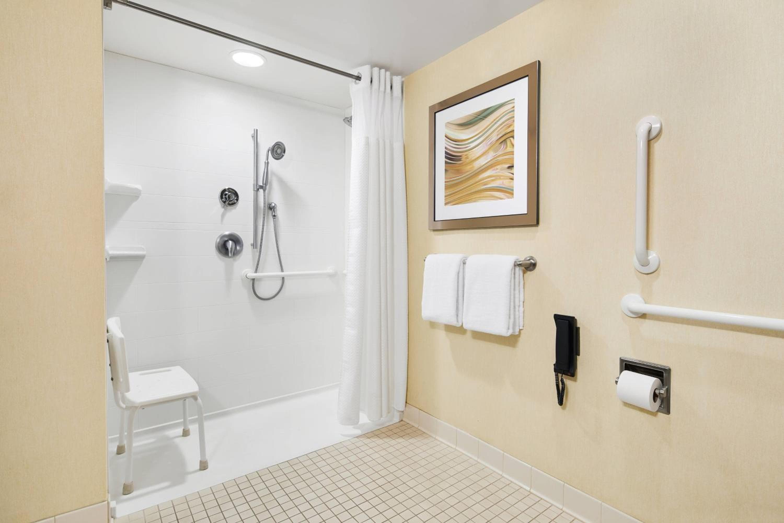 Courtyard by Marriott Newark Downtown