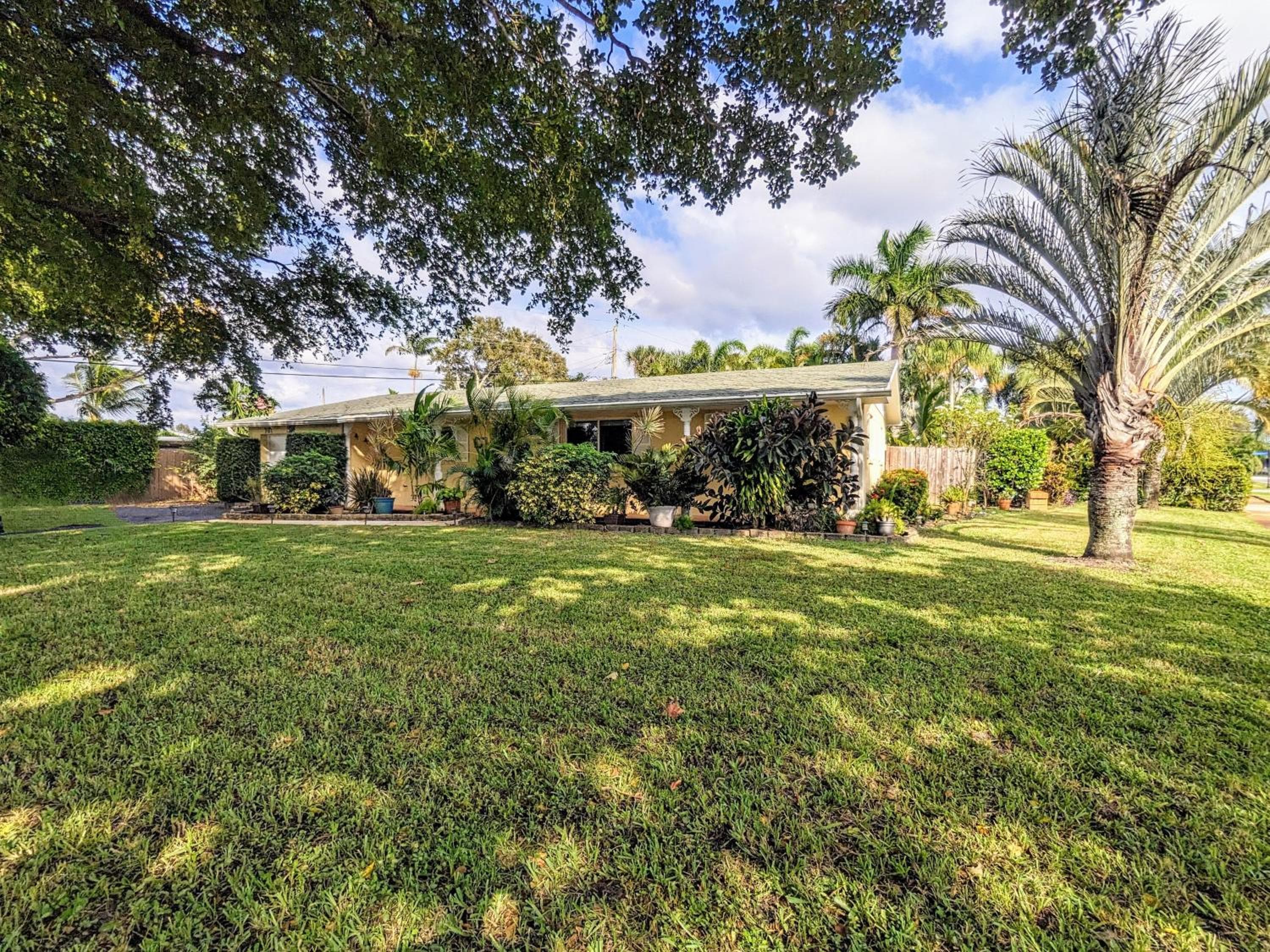 Tropical Escape with Private Heated Pool