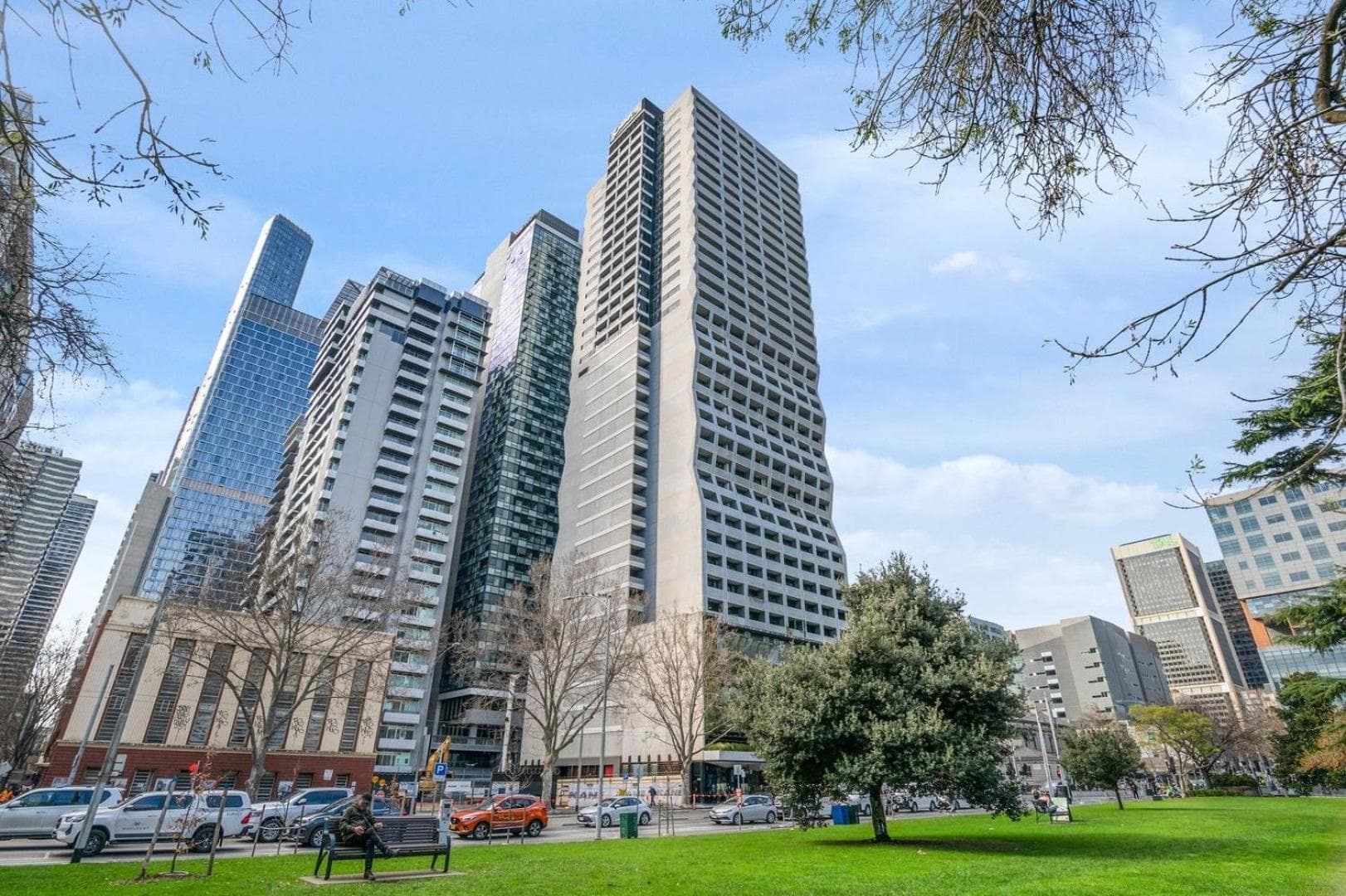 Oaks Melbourne on William Suites
