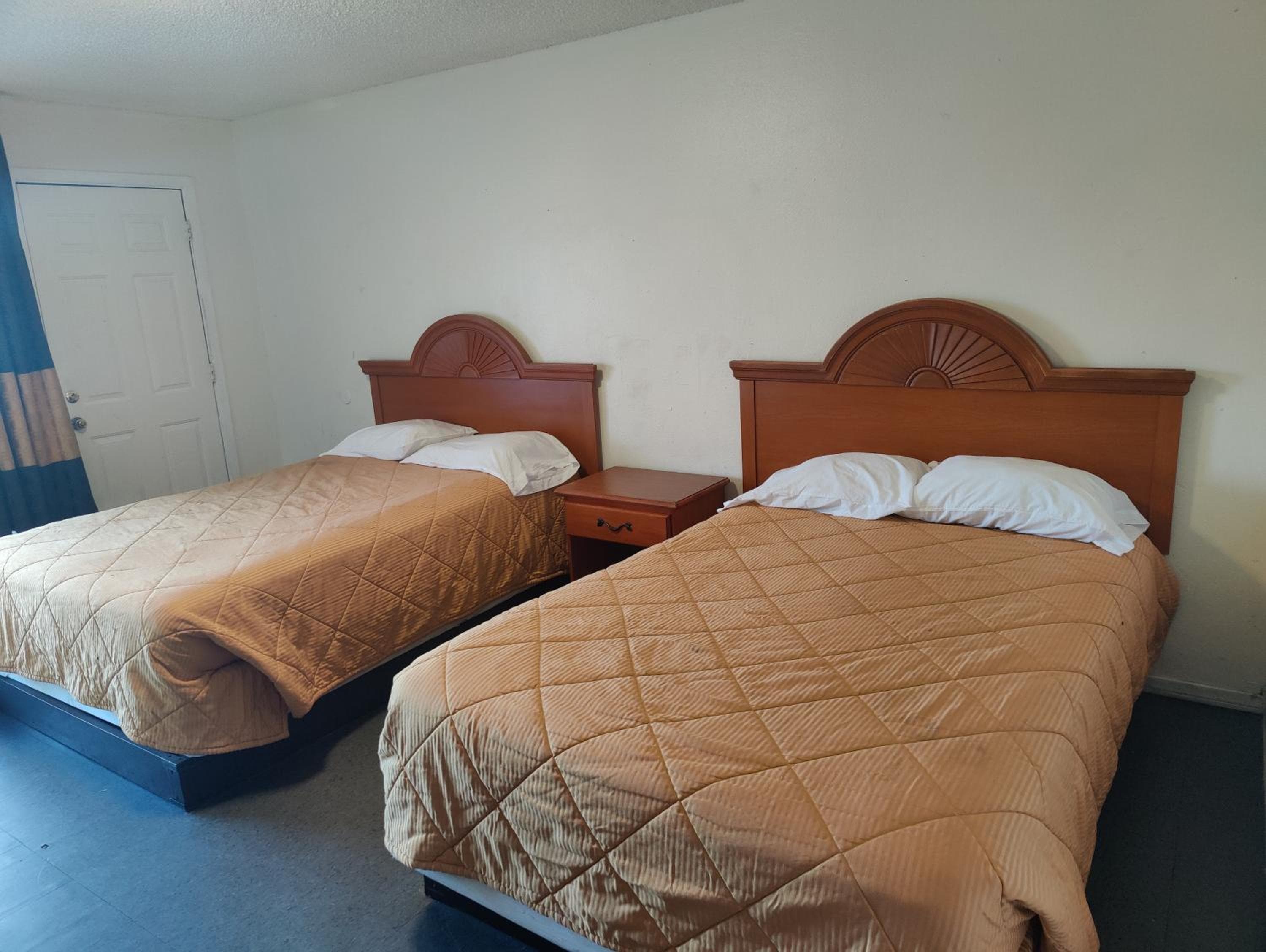 Best Inn & Suites