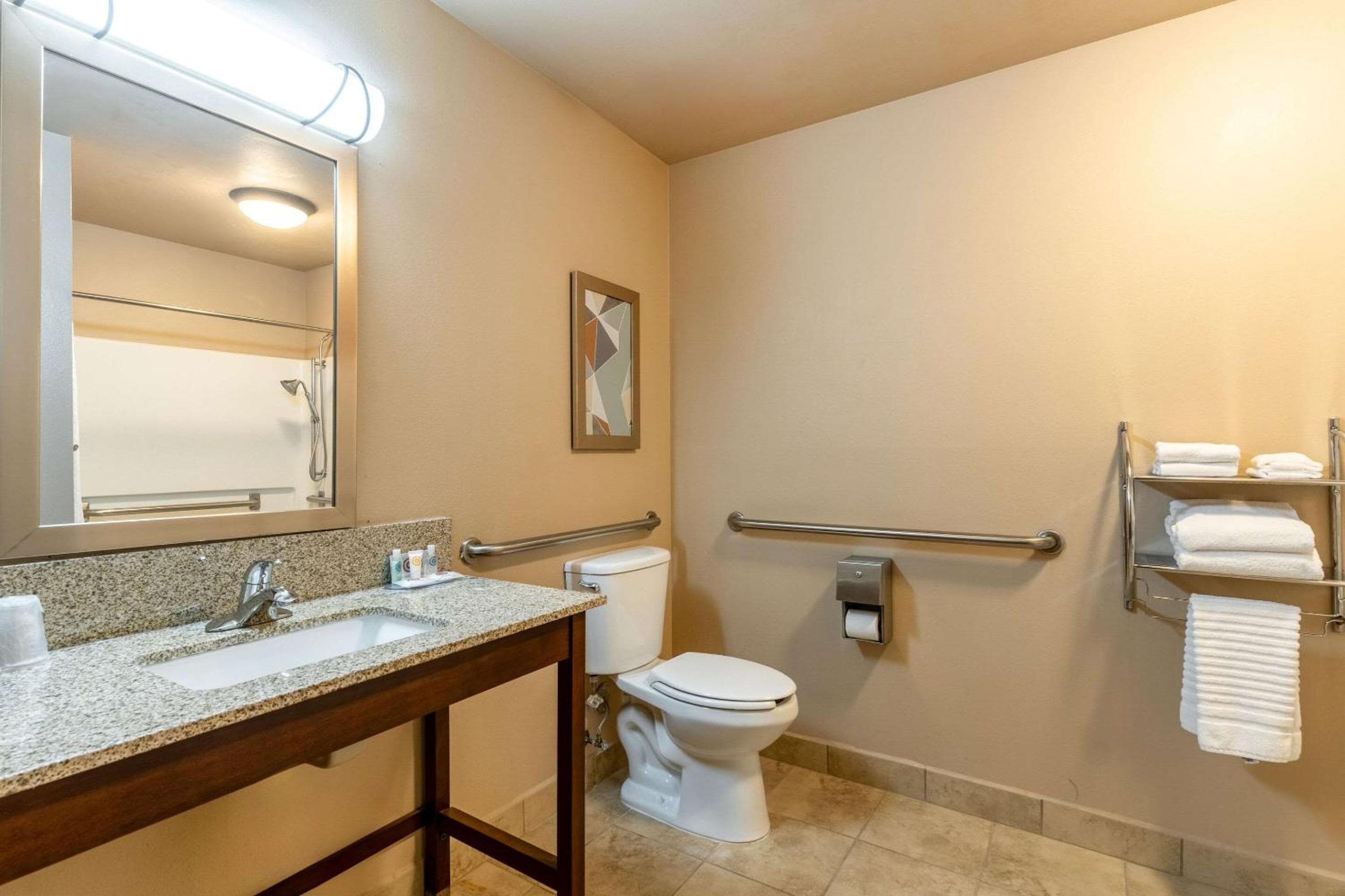 Comfort Inn & Suites Boulder
