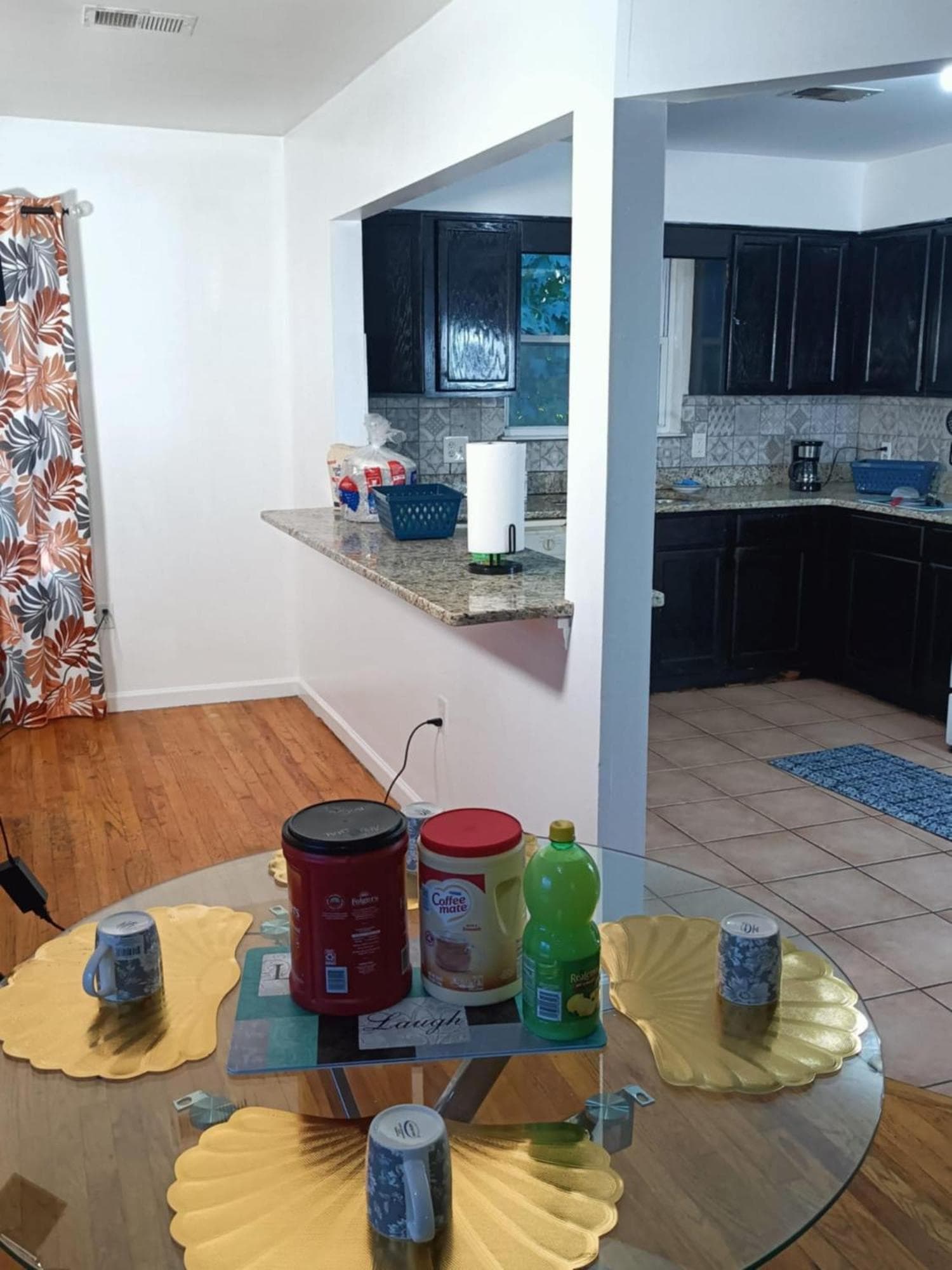 Fada Guest House - 38 Yates Ave Newark