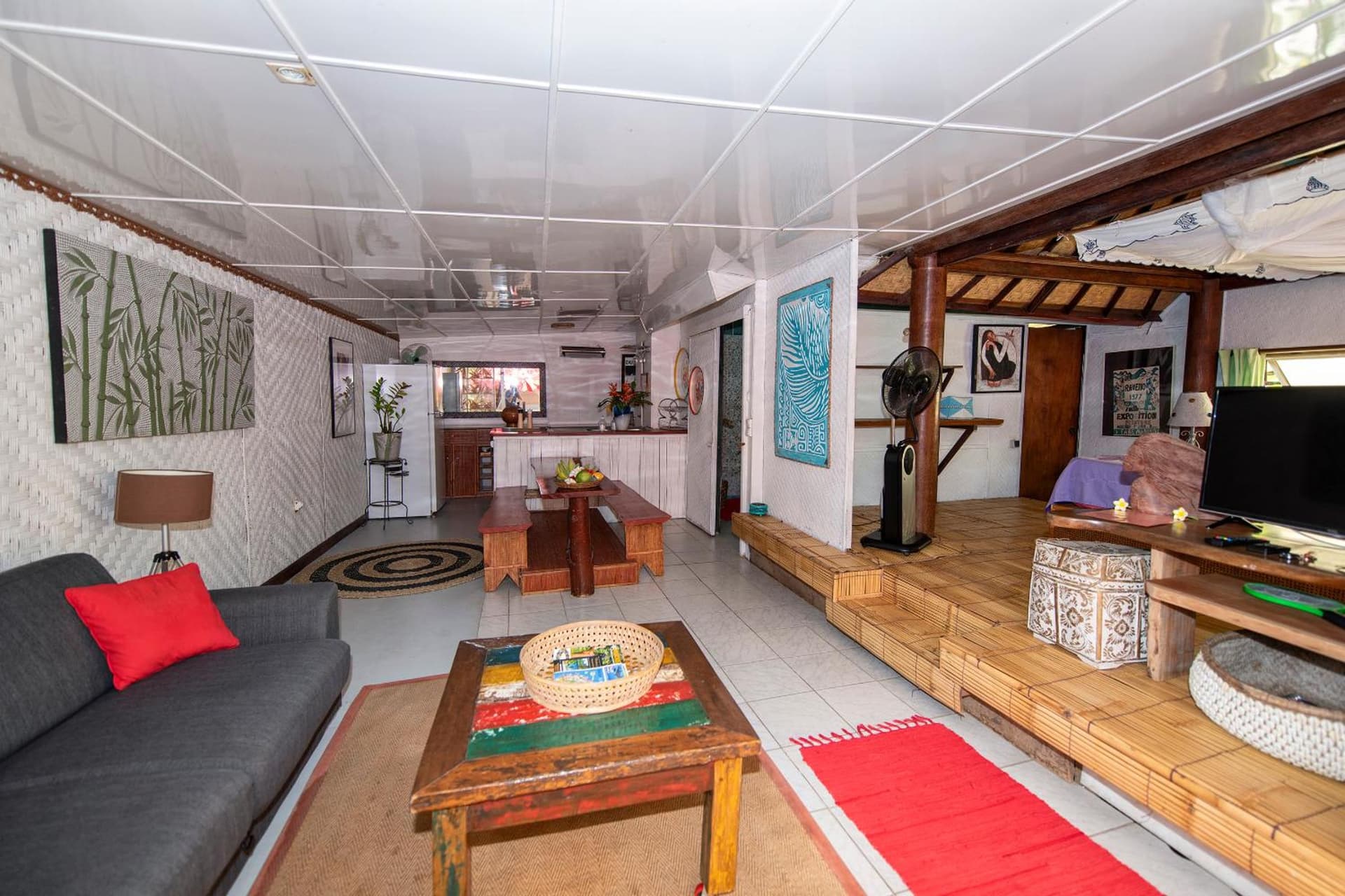 Fare BAMBOO avec PALAPA et piscine partagée
