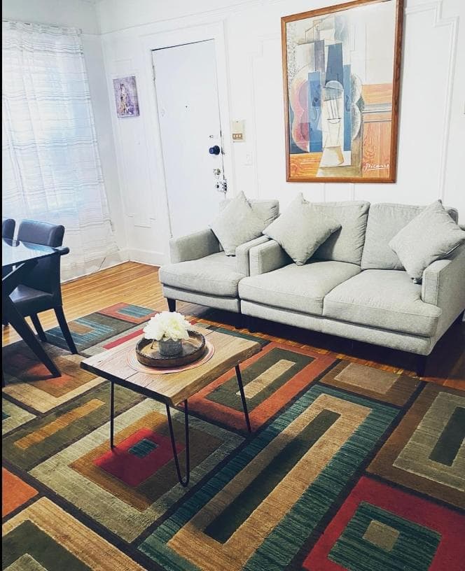 NYC Cozy Private Bedroom with Free Parking & Near Subway - Business & Tourists
