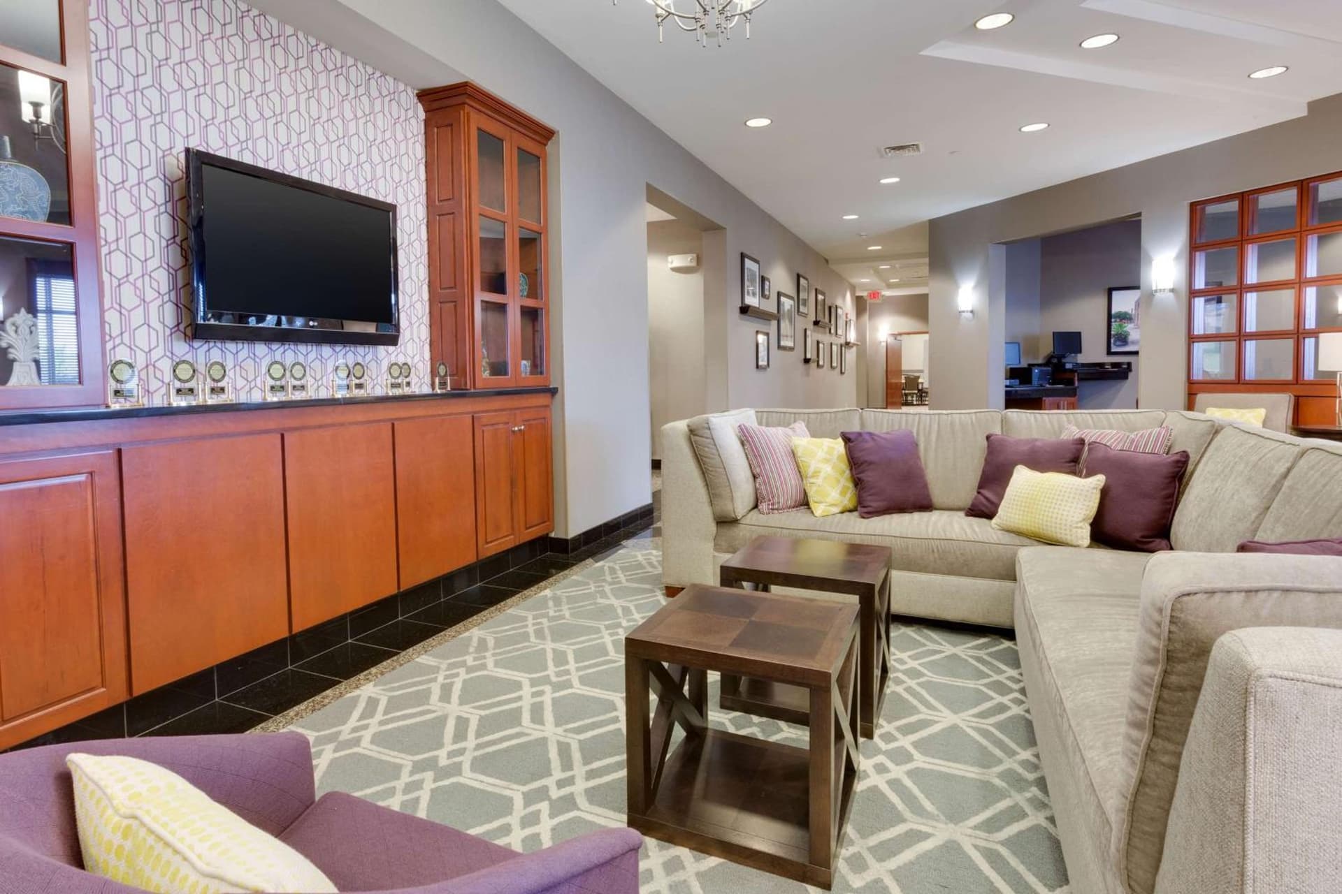 Drury Inn & Suites Middletown Franklin
