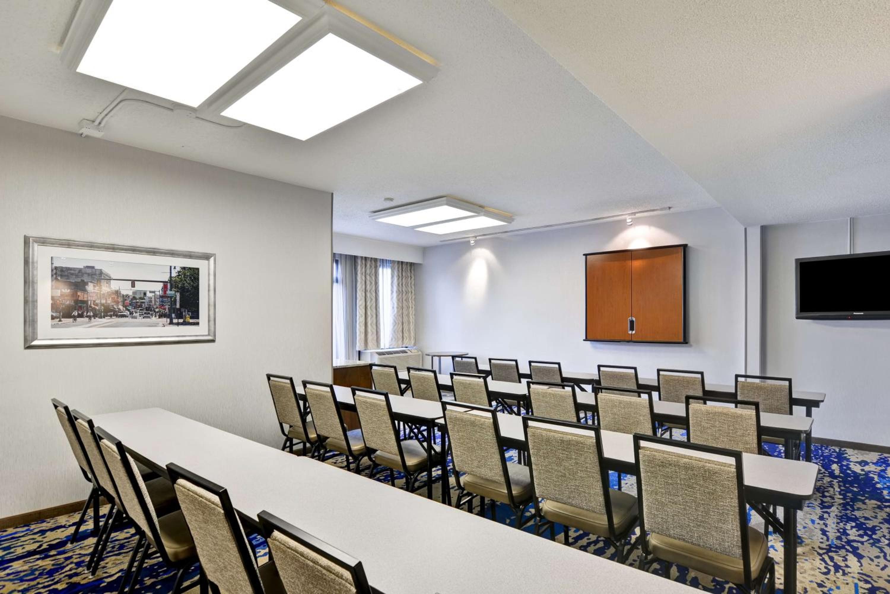 Hampton Inn Memphis-Poplar