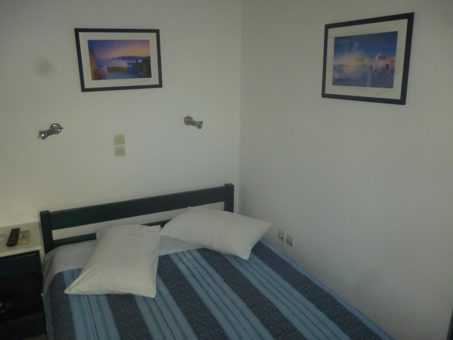 Rooms Mike Paros