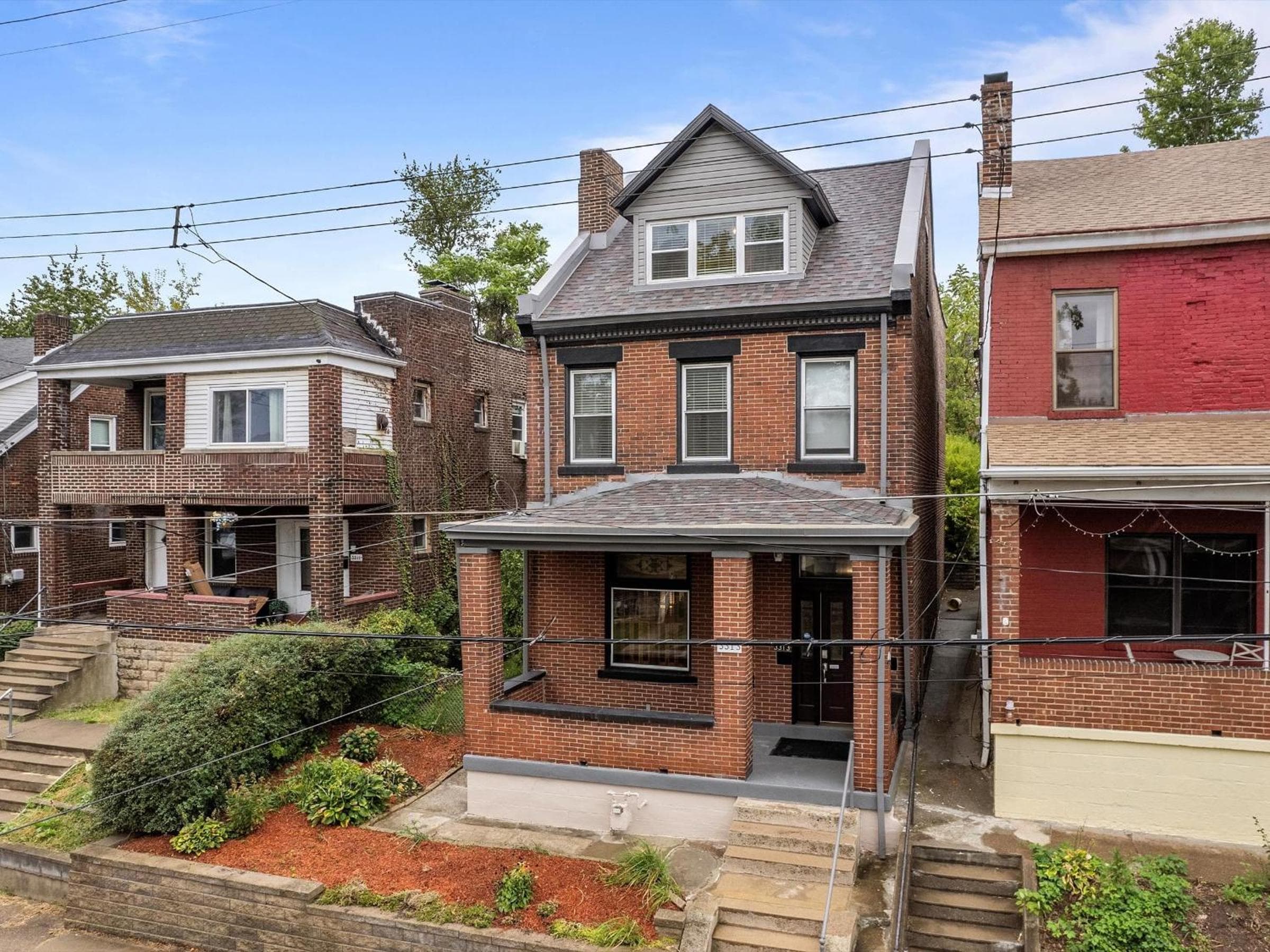 Oakland, Pittsburgh !F Unique and Stylish Private Bedroom with Private Bathroom