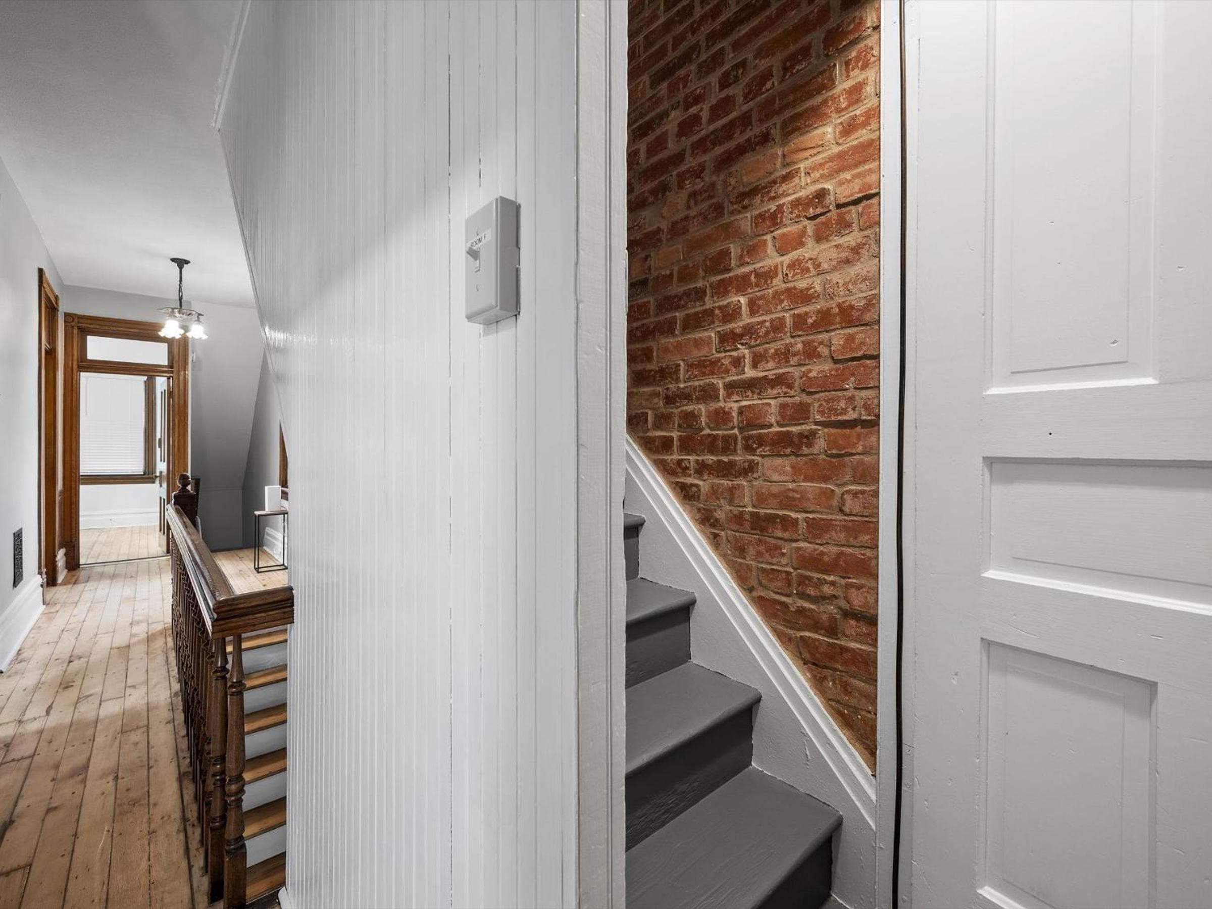 Oakland, Pittsburgh !F Unique and Stylish Private Bedroom with Private Bathroom