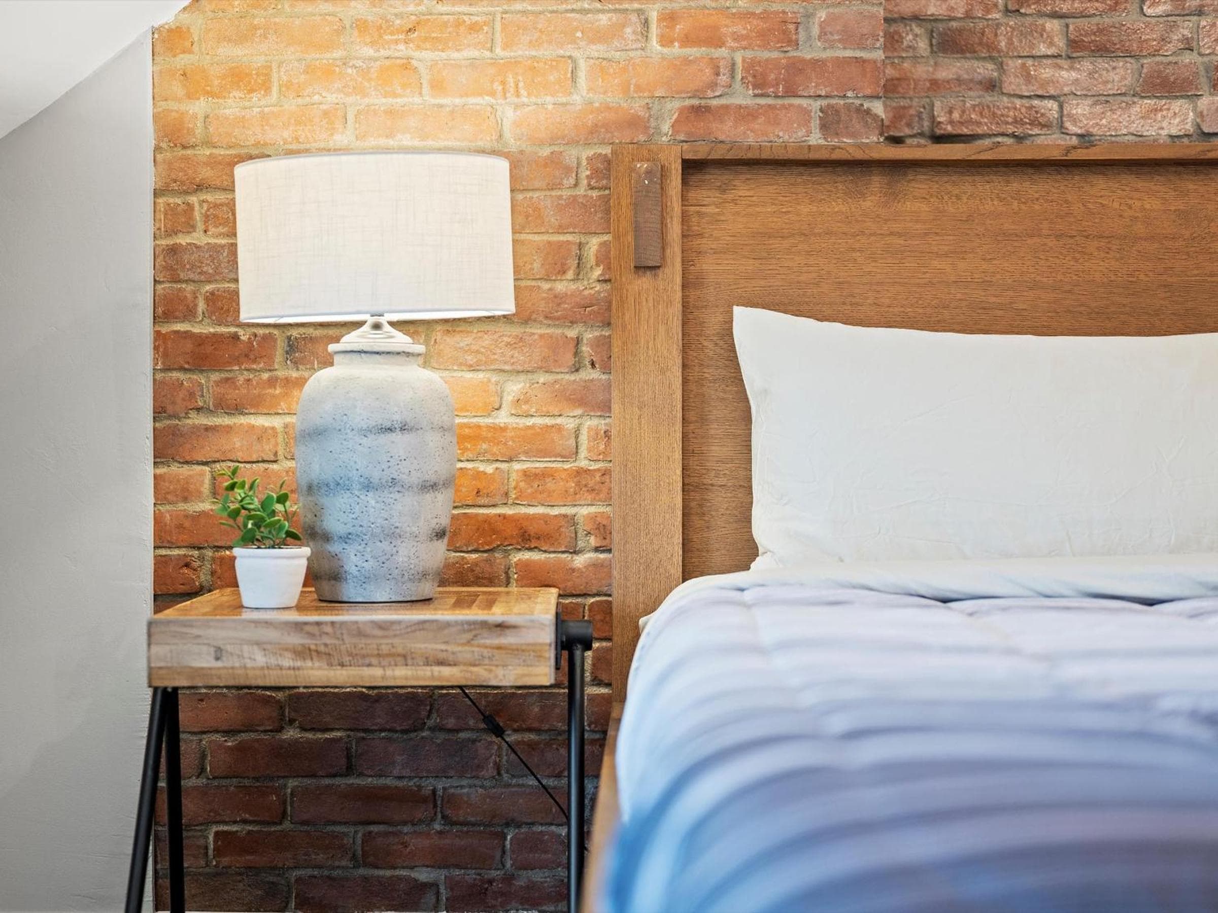 Oakland, Pittsburgh !F Unique and Stylish Private Bedroom with Private Bathroom