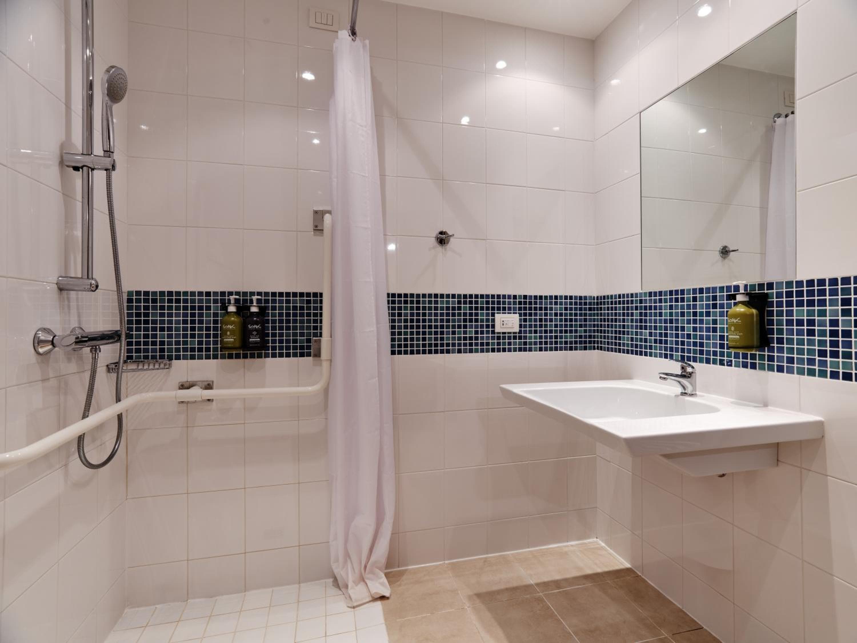 Holiday Inn Express Milan-Malpensa Airport by IHG