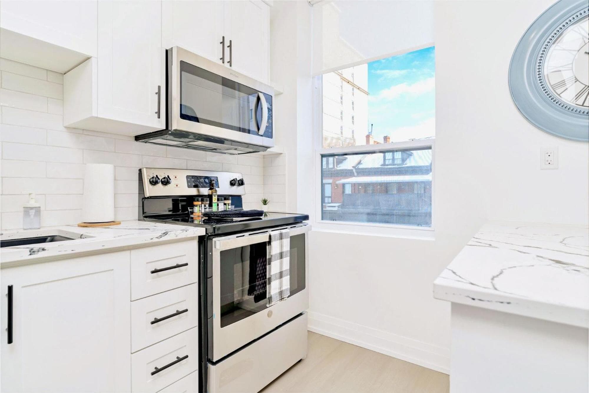 BEST LOCATION - Modern 2BR Apartment on James Street