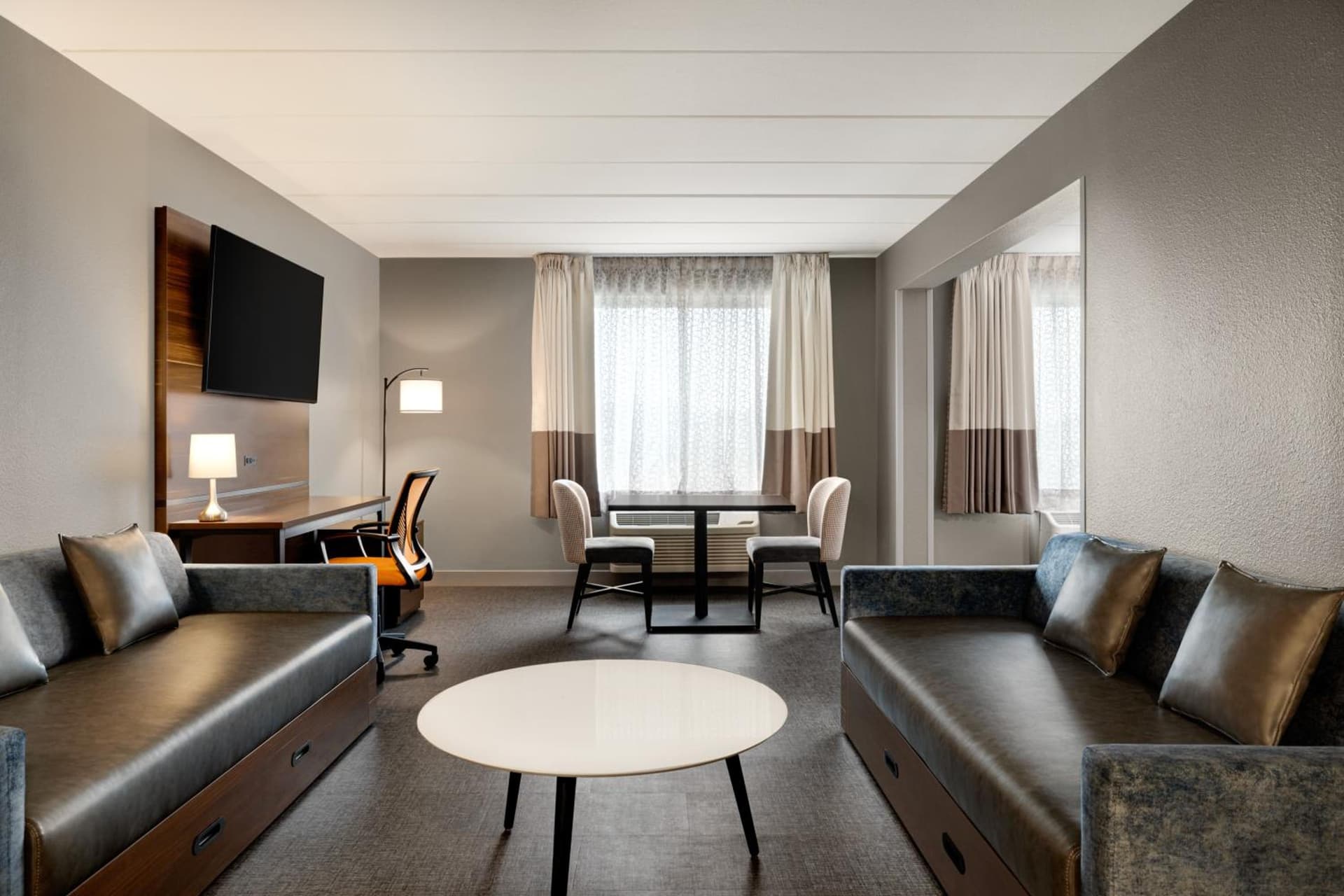 Four Points by Sheraton Columbus-Polaris