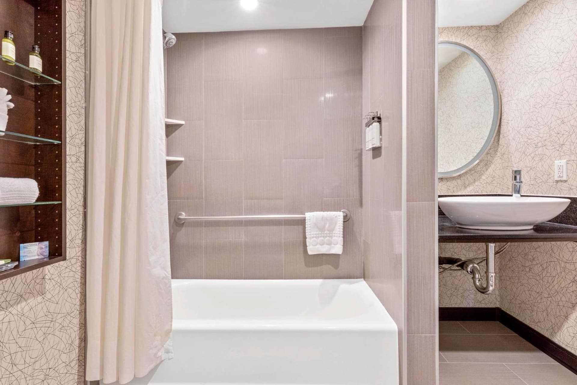 voco Laguna Hills by IHG