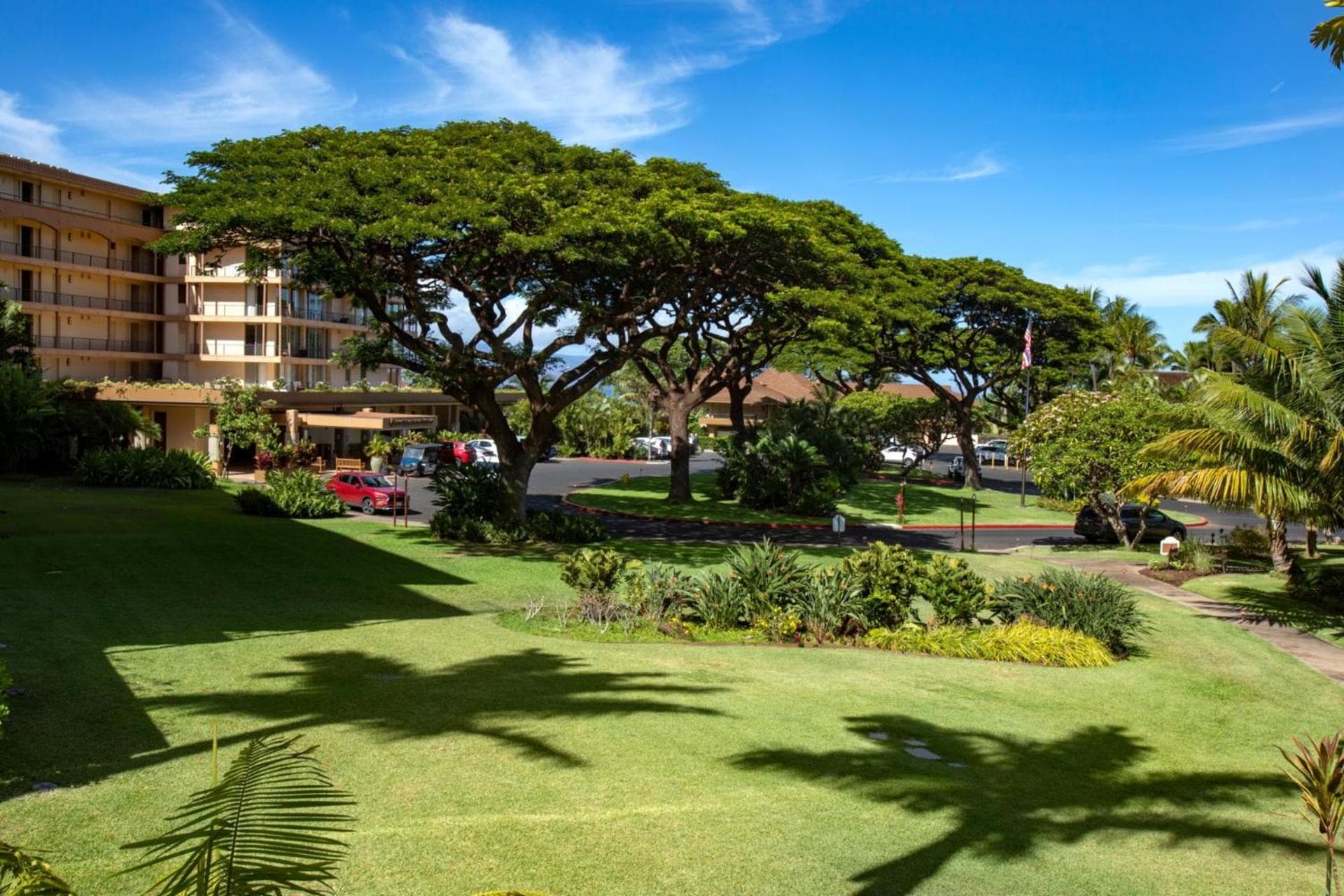 KBM Resorts FREE CAR Maui Kaanapali Villas Renovated Studio Near Beach Central AC MKV-B247