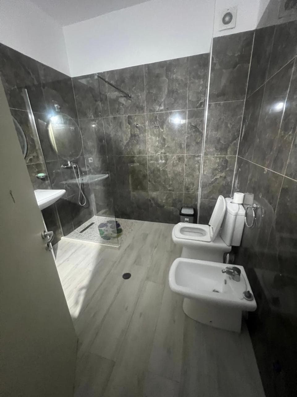Henri apartment 1