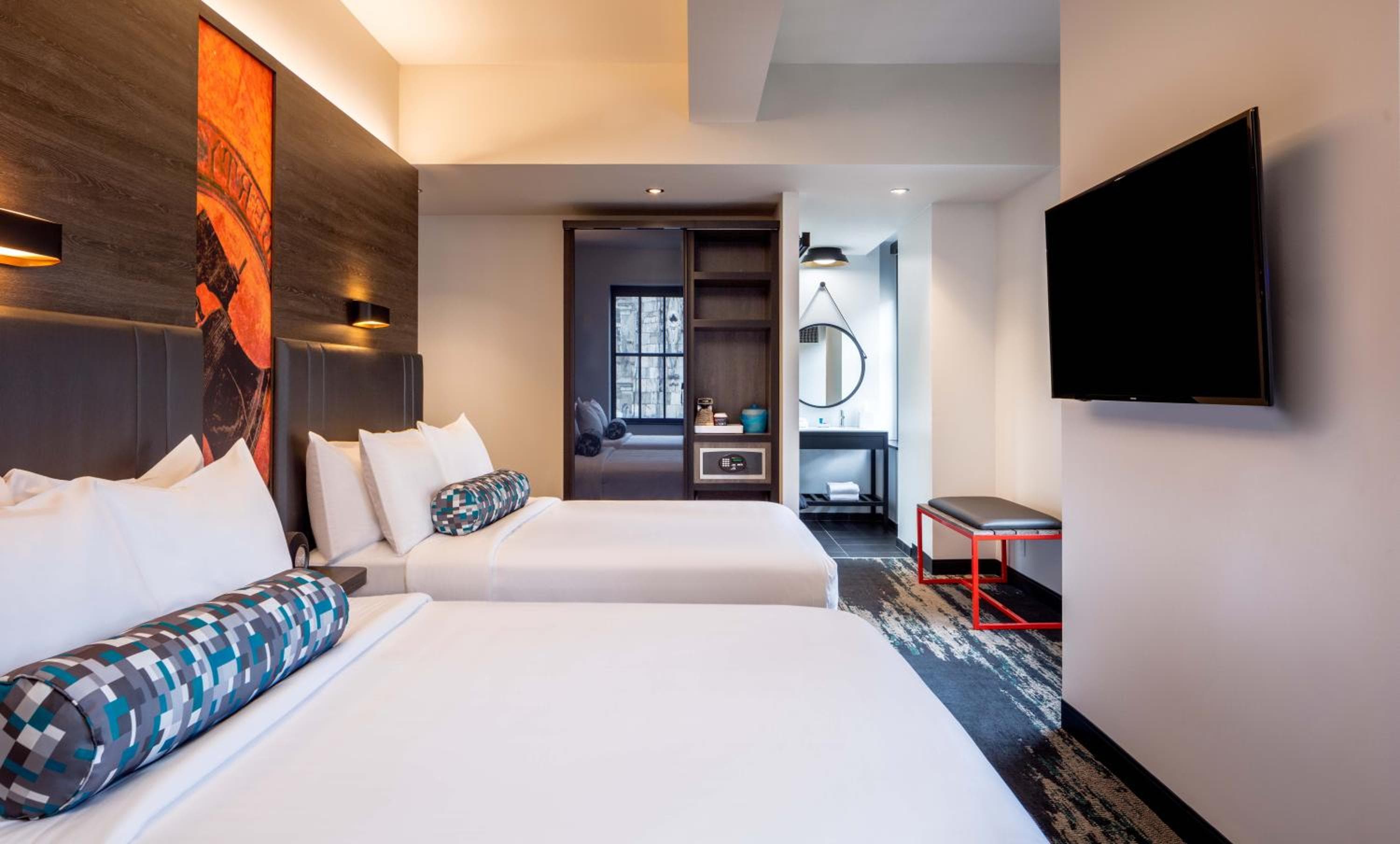 Aloft by Marriott Philadelphia Downtown