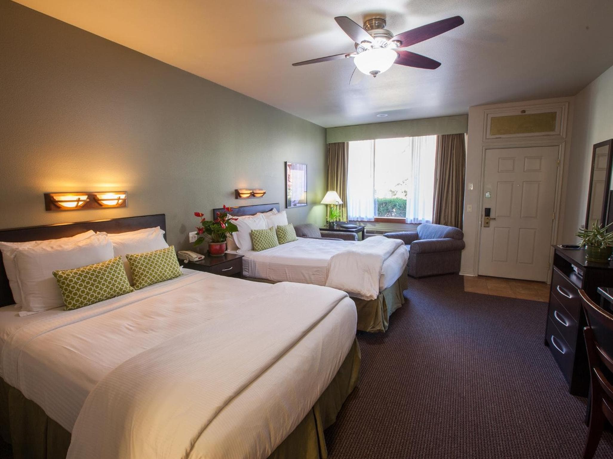 Flanigan`s Resort and Spa