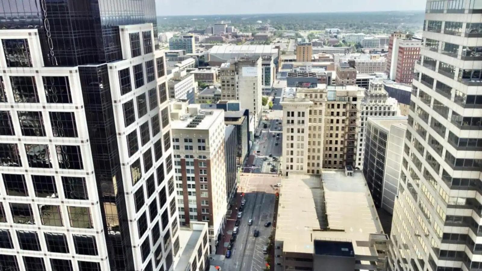 Downtown Indy City-View Retreat Walk to Stadiums, Dining & Events