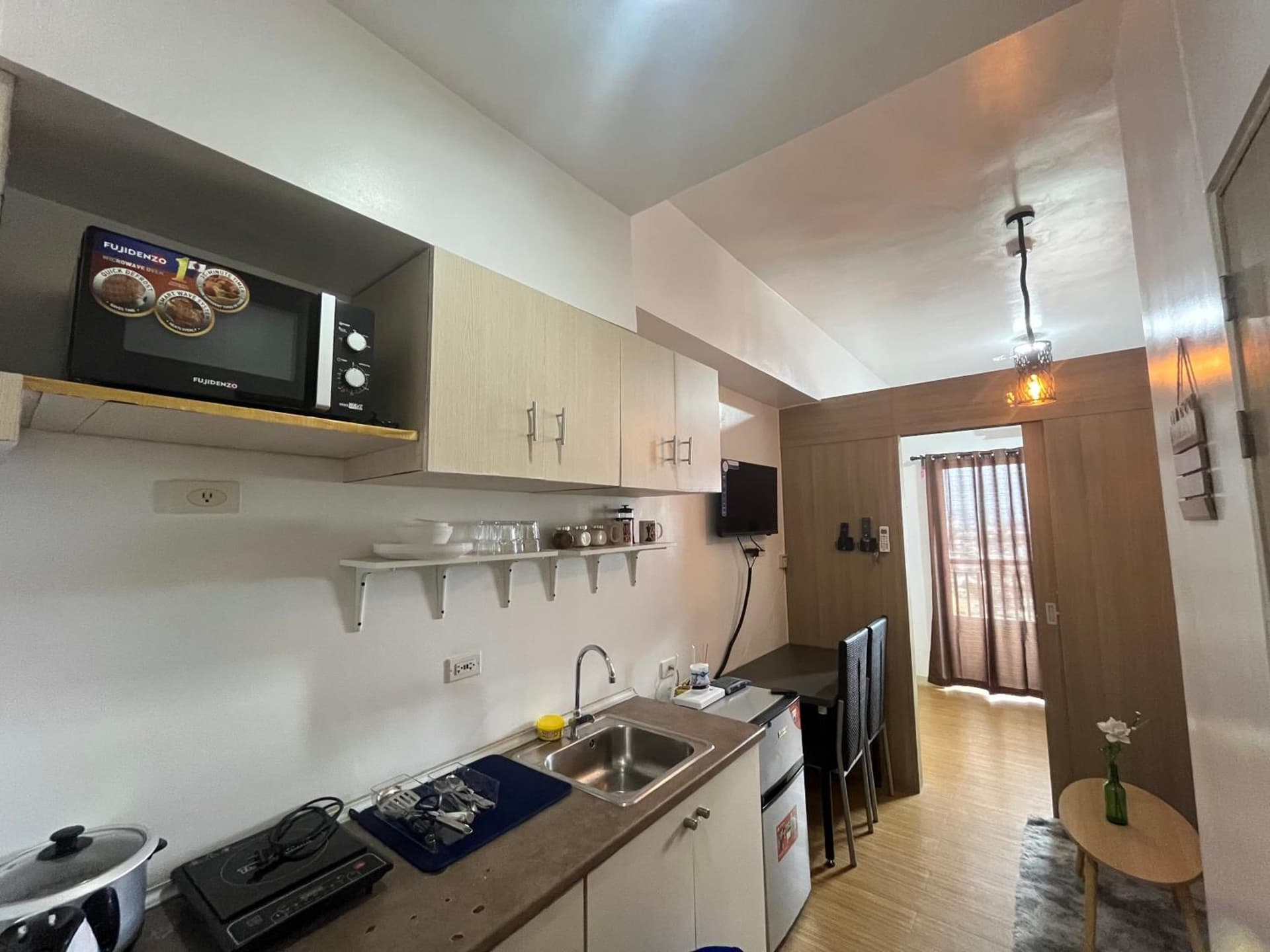 Netflix & Chill at Pablo's Homestay-Grace Residences Tower 4
