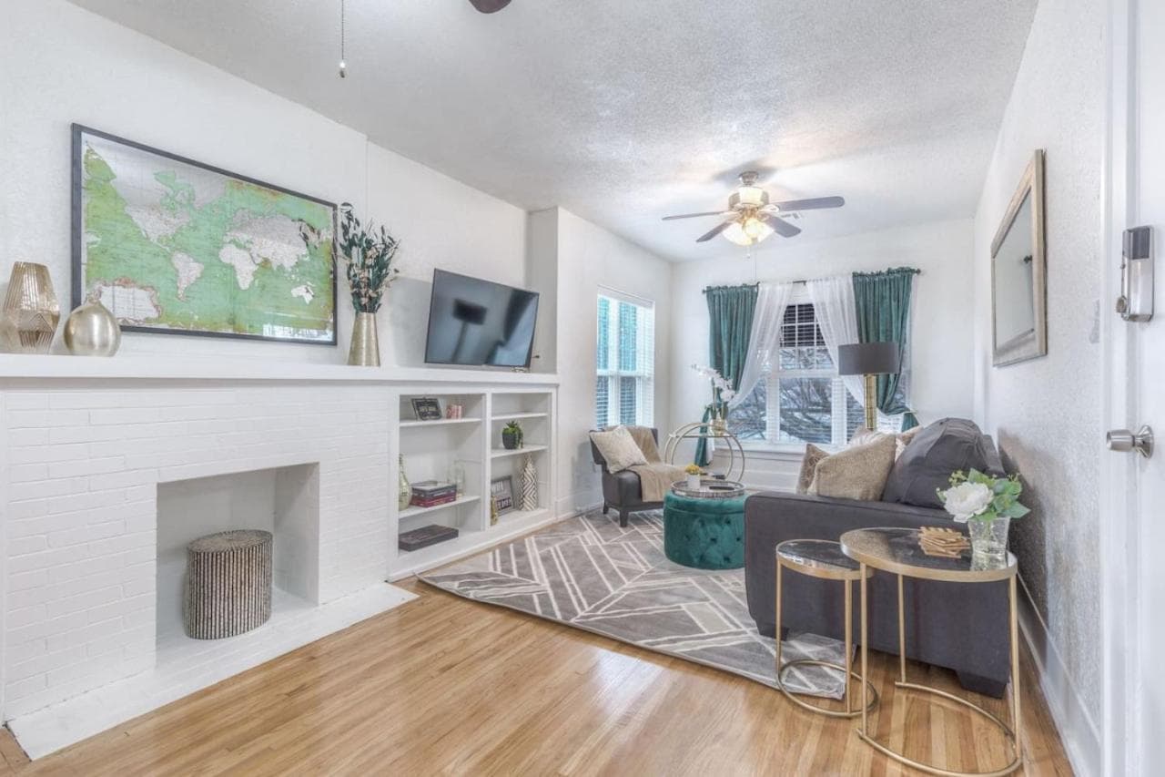 Carson Flats Apt #6 | 1BR • Near BOK• OSU Med•Dtwn