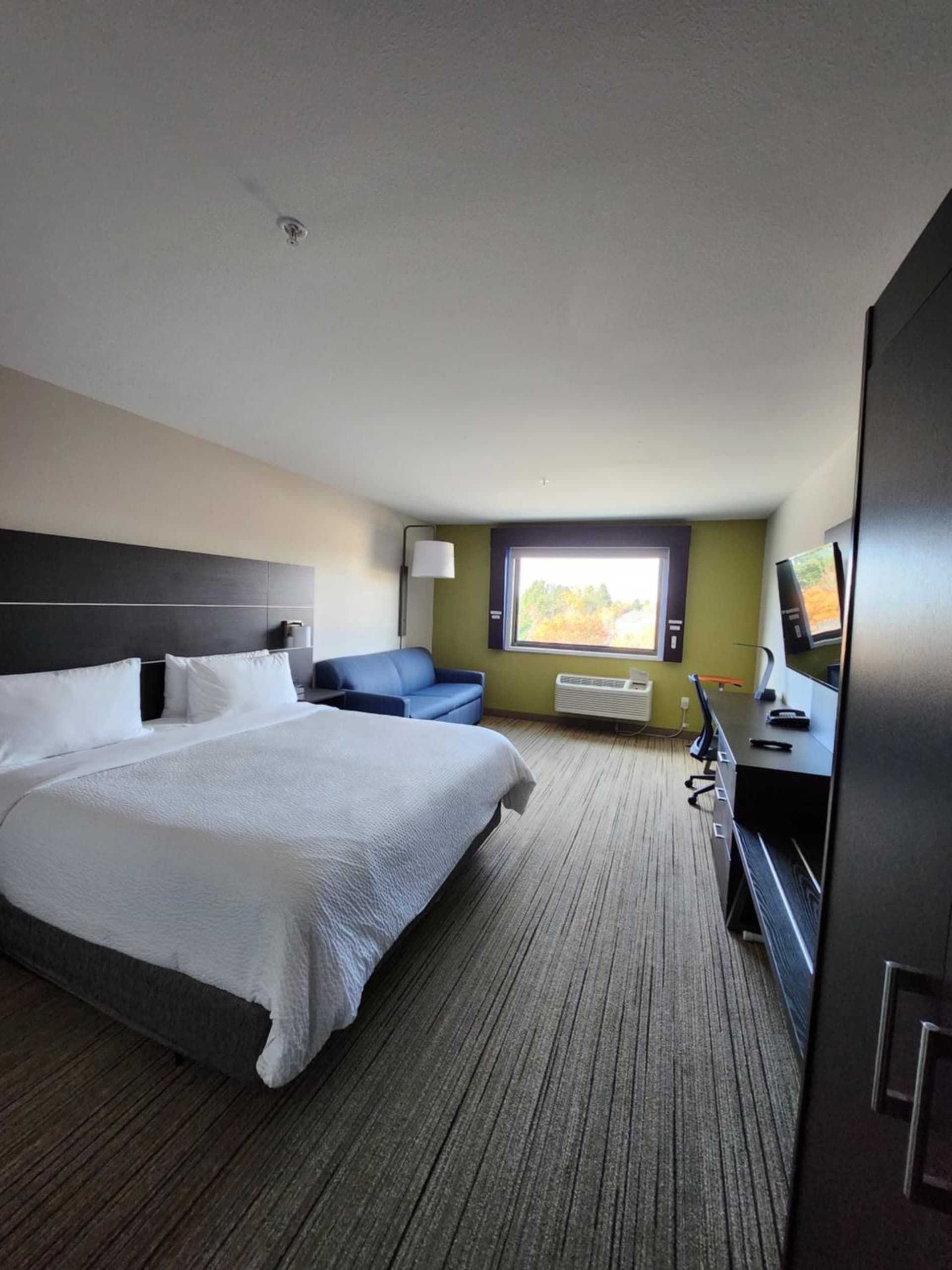 Holiday Inn Express & Suites - Camas by IHG