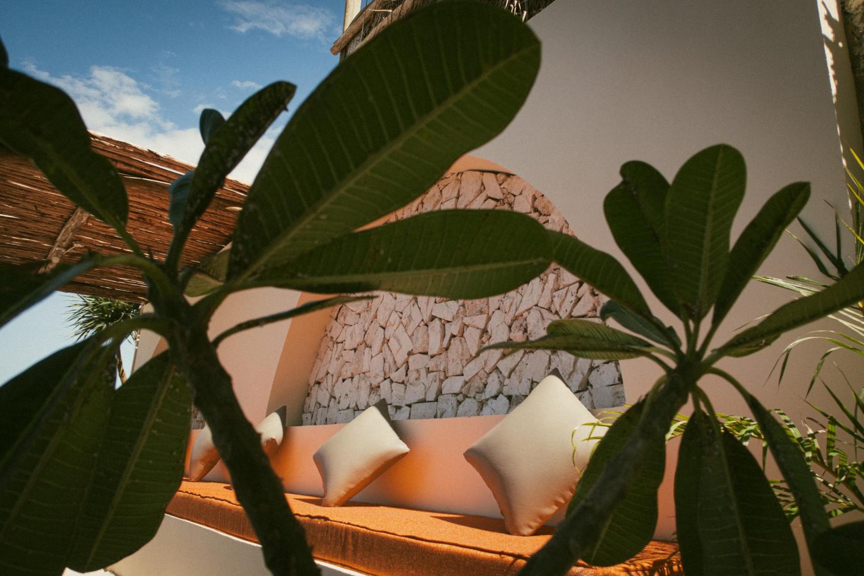 Mia Boutique Hotel & Restaurant