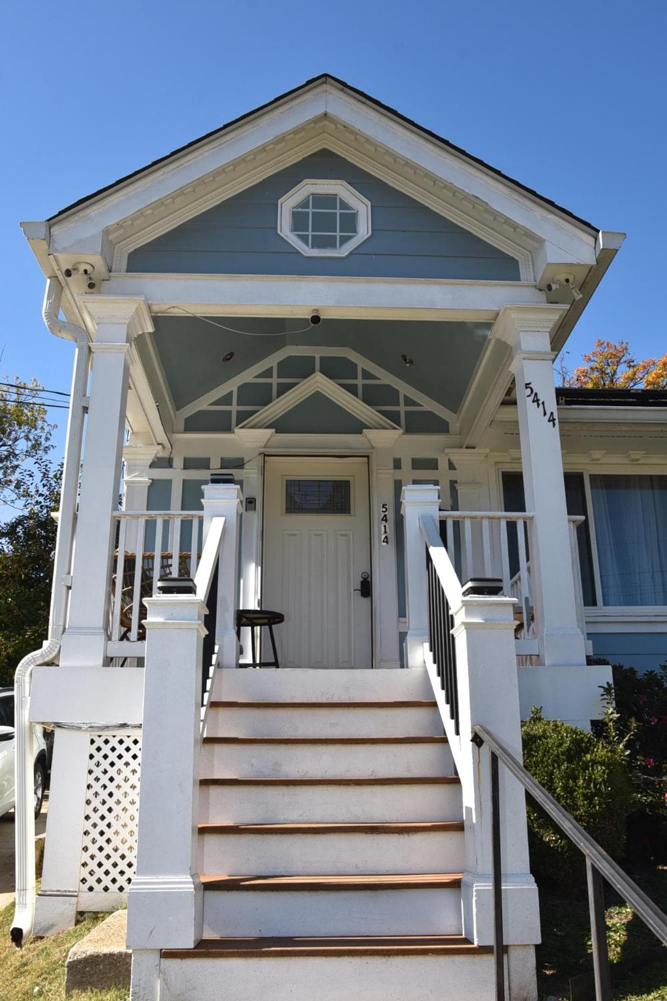 Handsome Home Renovated - close to Metro