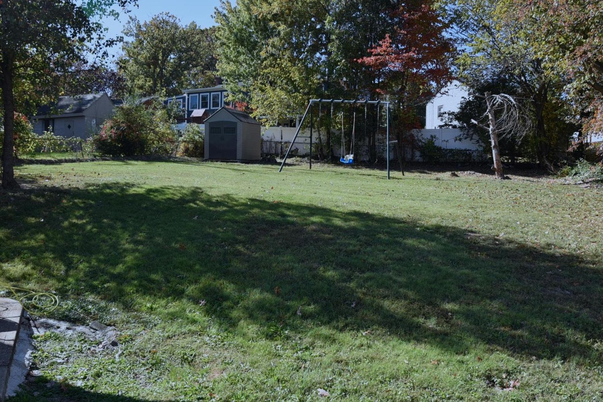 Handsome Home Renovated - close to Metro