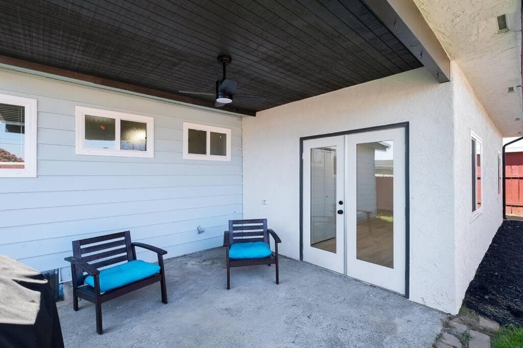 NEW CA Coastal Beauty 6 mins to Imperial Beach
