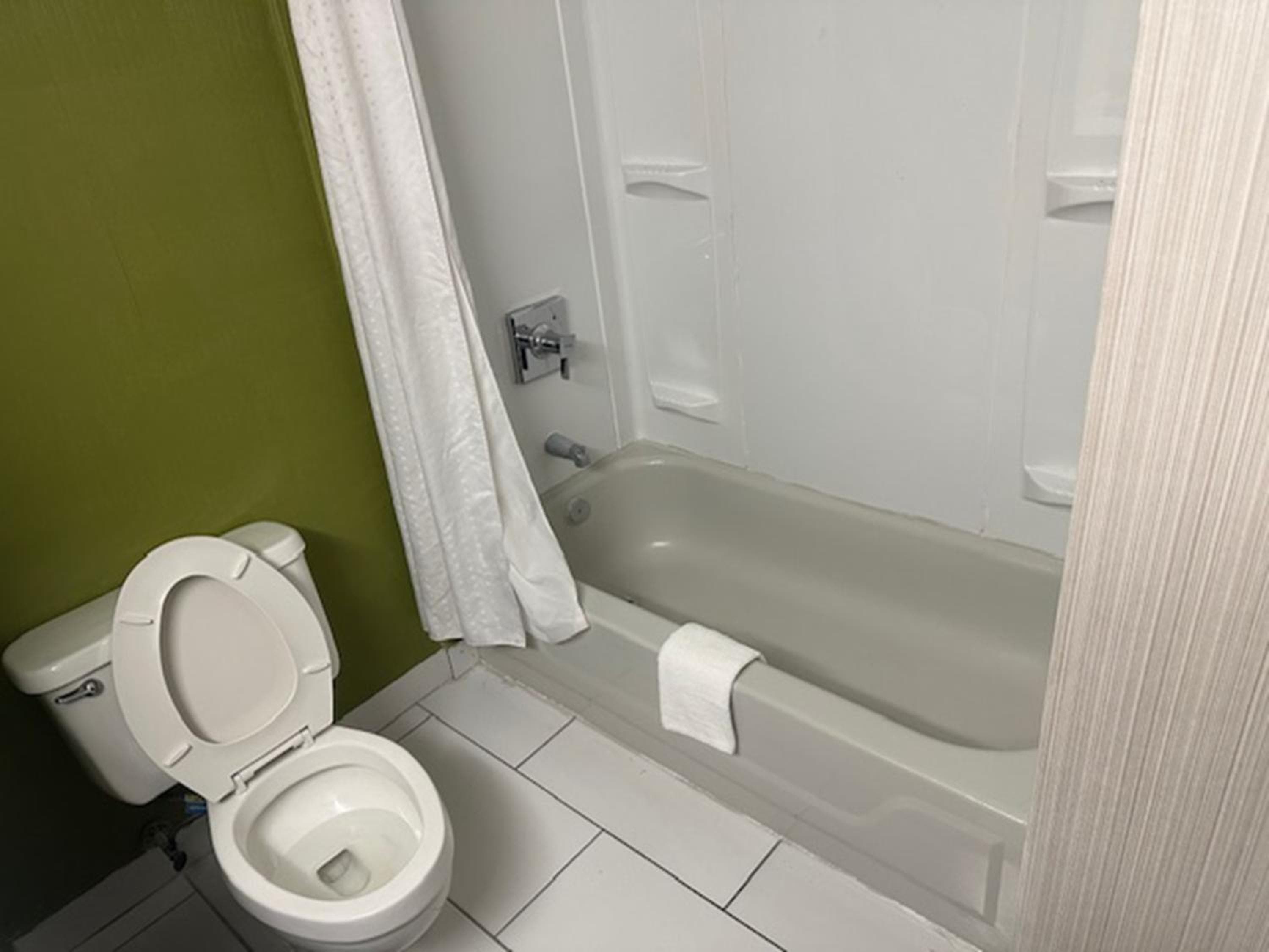 Sleep Inn & Suites Memphis Southeast