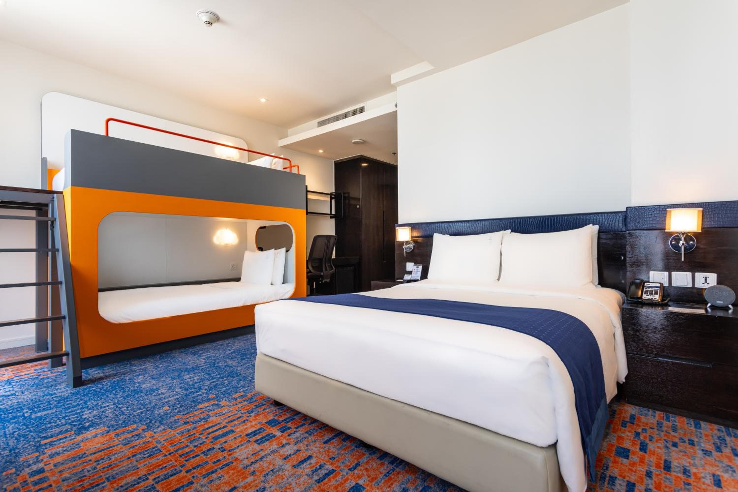 Holiday Inn Express Bangkok Siam by IHG