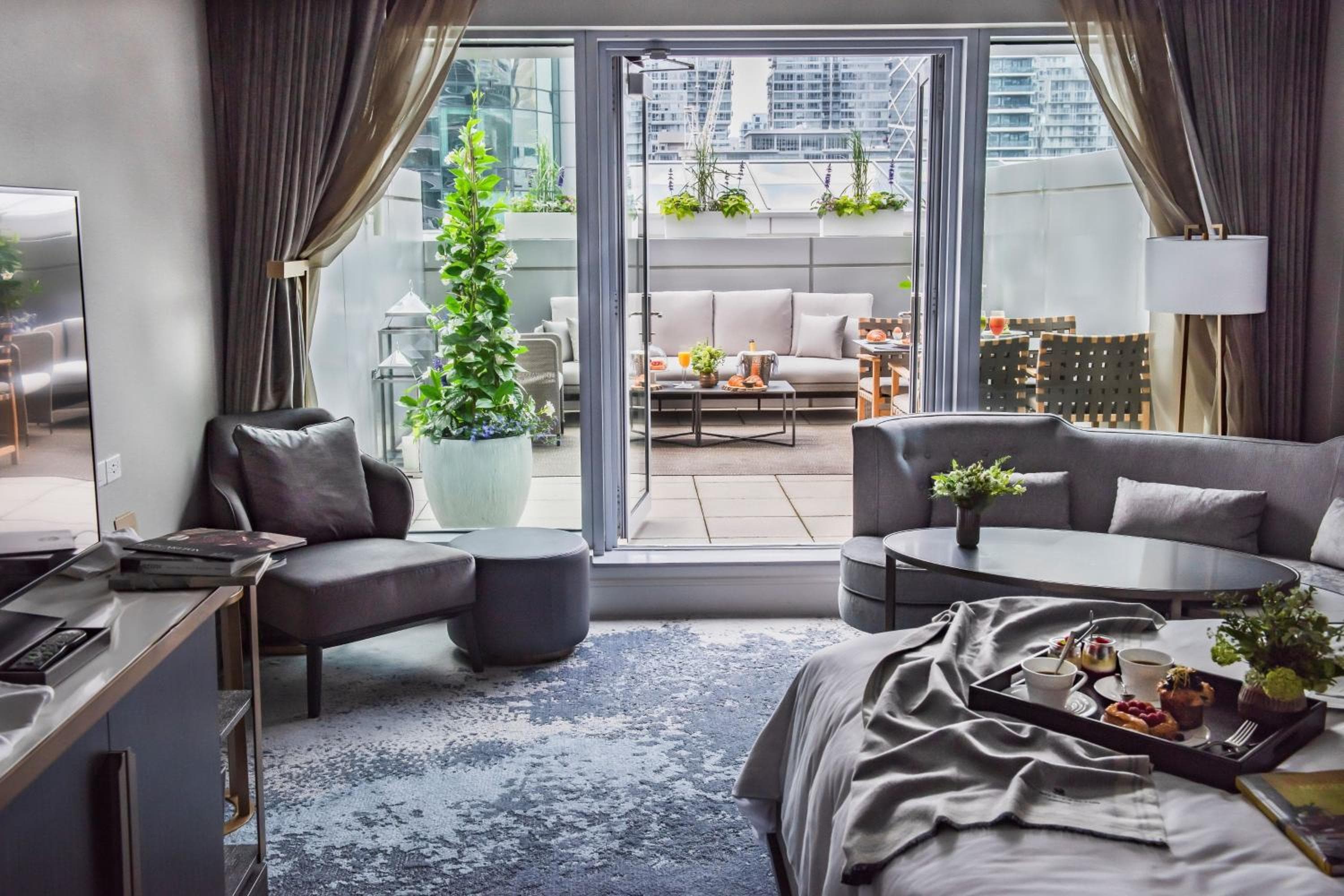 The Ritz-Carlton, Toronto