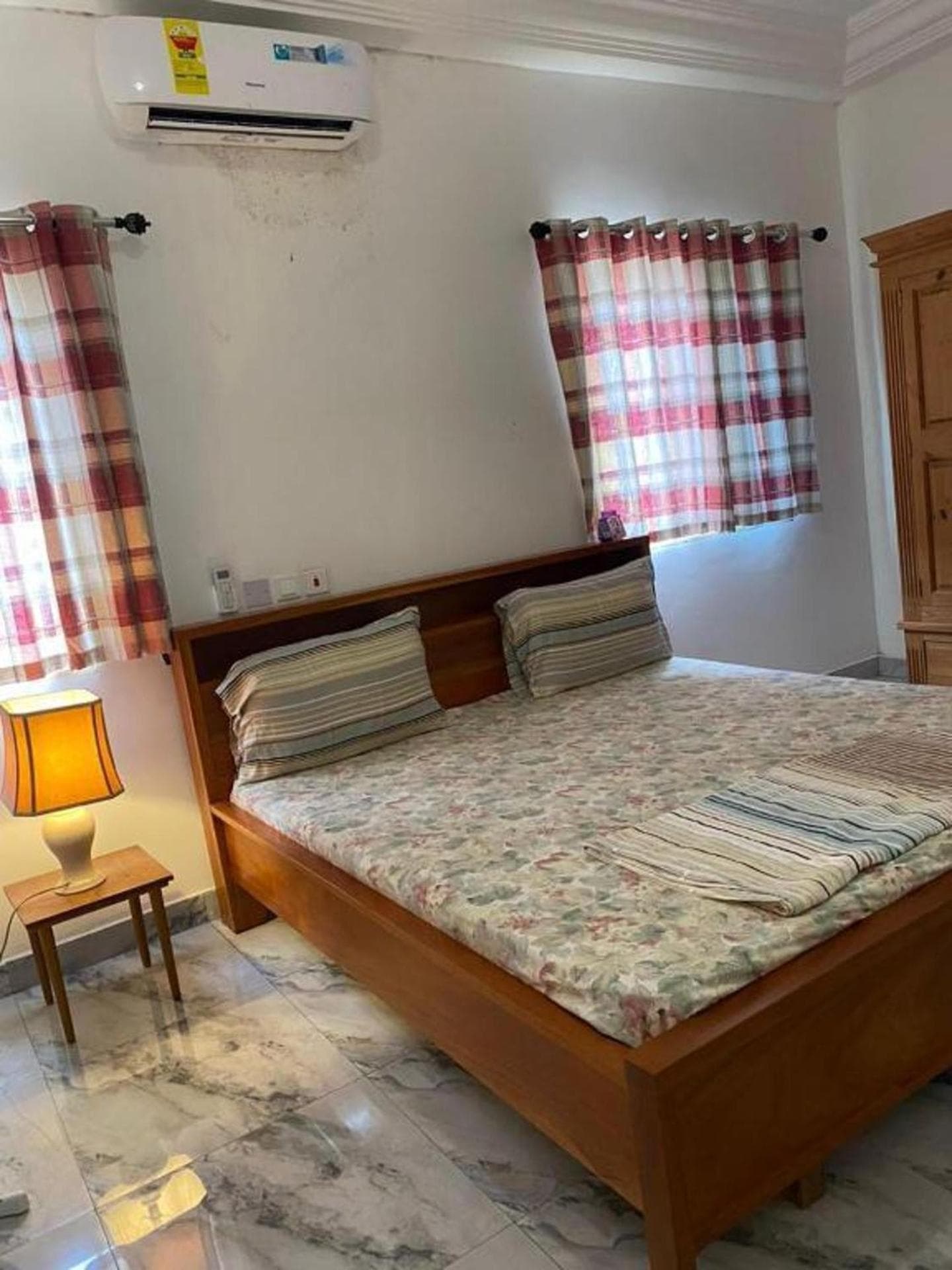 Sleep6-Casa Blanca-PrivateGarden-OffStreet-Kasoa