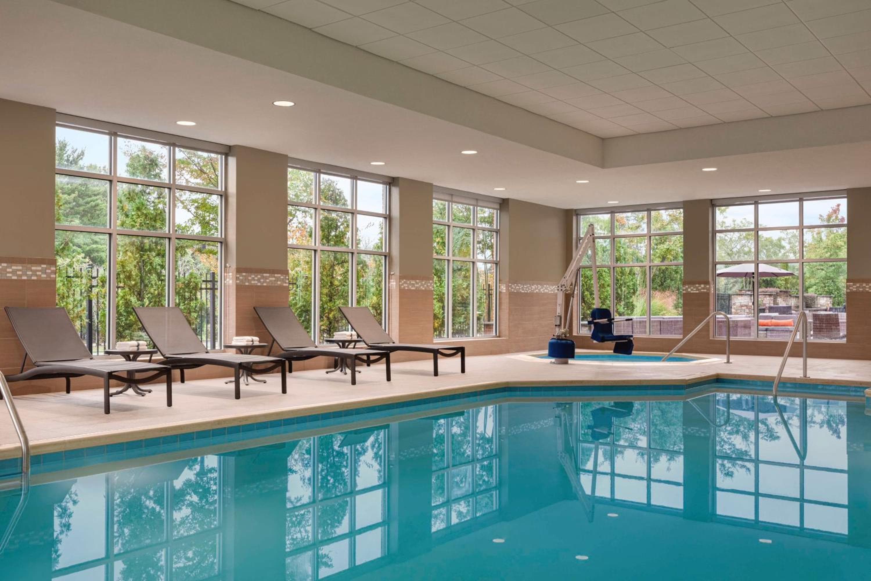 Homewood Suites by Hilton - Charlottesville