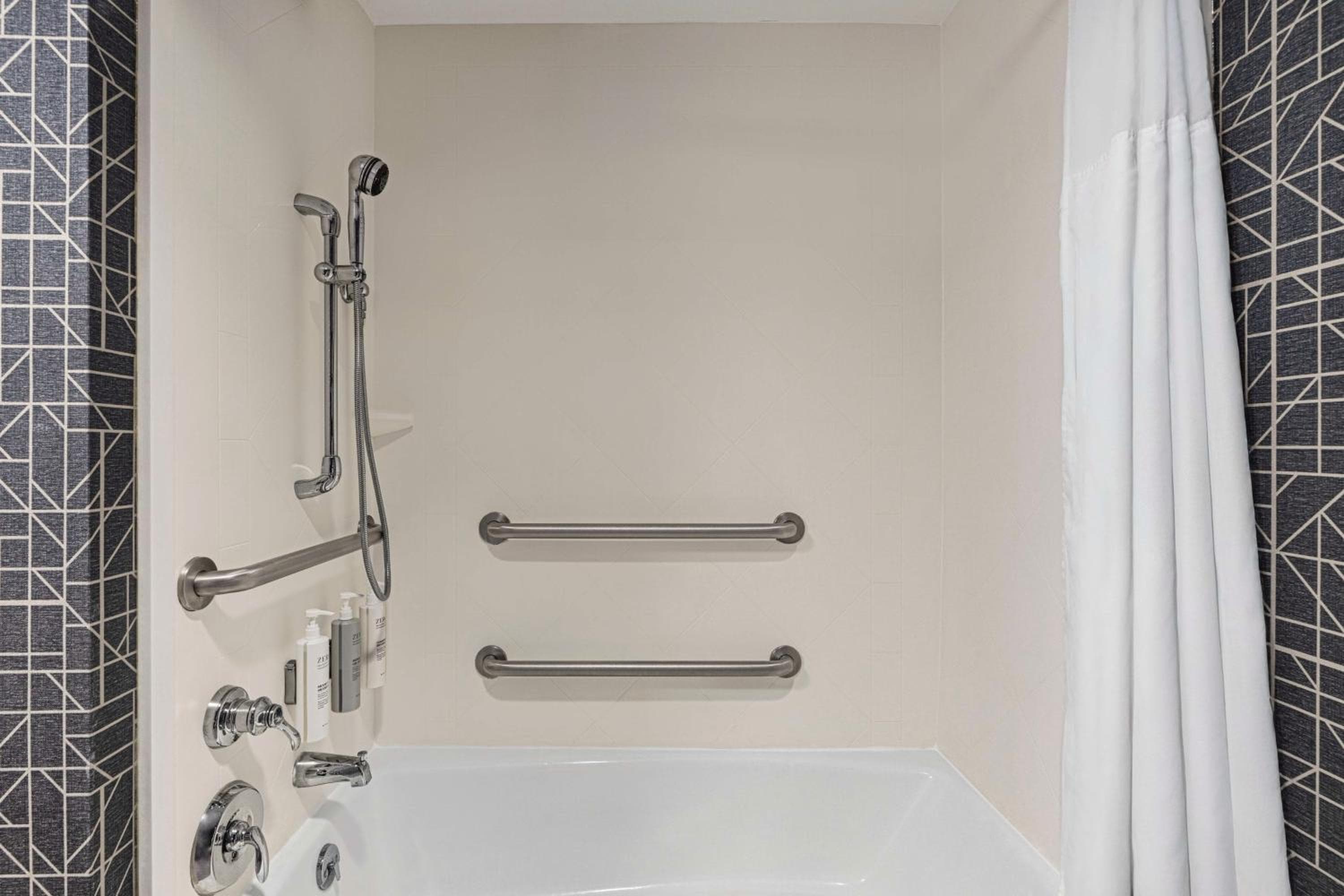 Homewood Suites by Hilton - Charlottesville