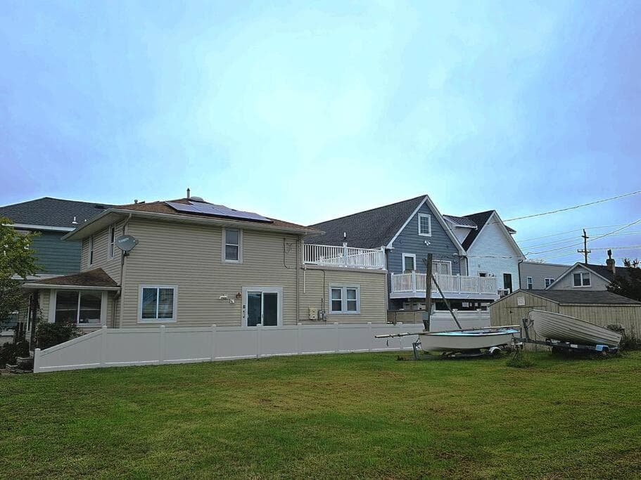 All Season Holiday Seashore Getaway!