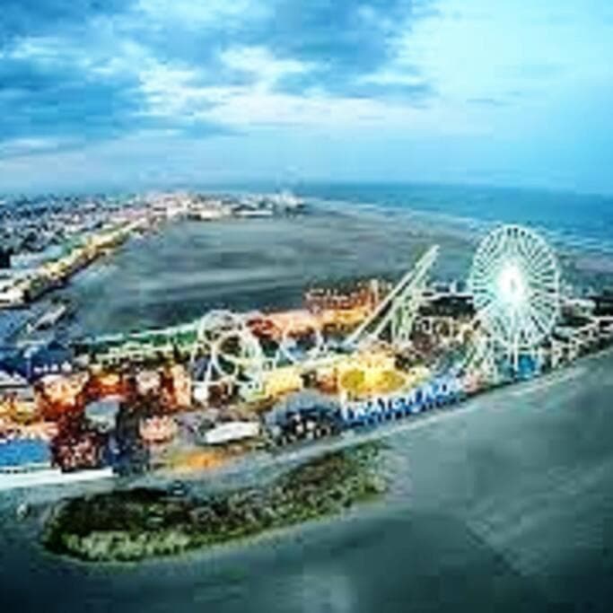 All Season Holiday Seashore Getaway!