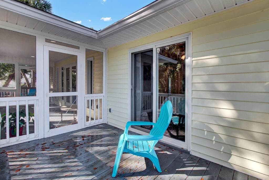 Lucky Charm- Edisto Beach 1 BLOCK FROM BEACH