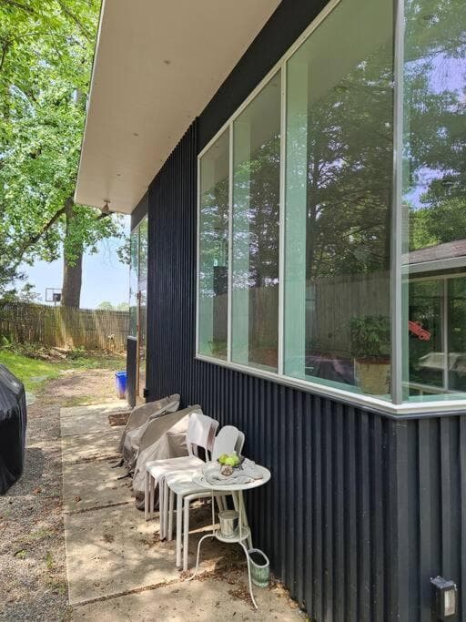 Fall-Winter Mid-Century Modern Relaxing, Retreat