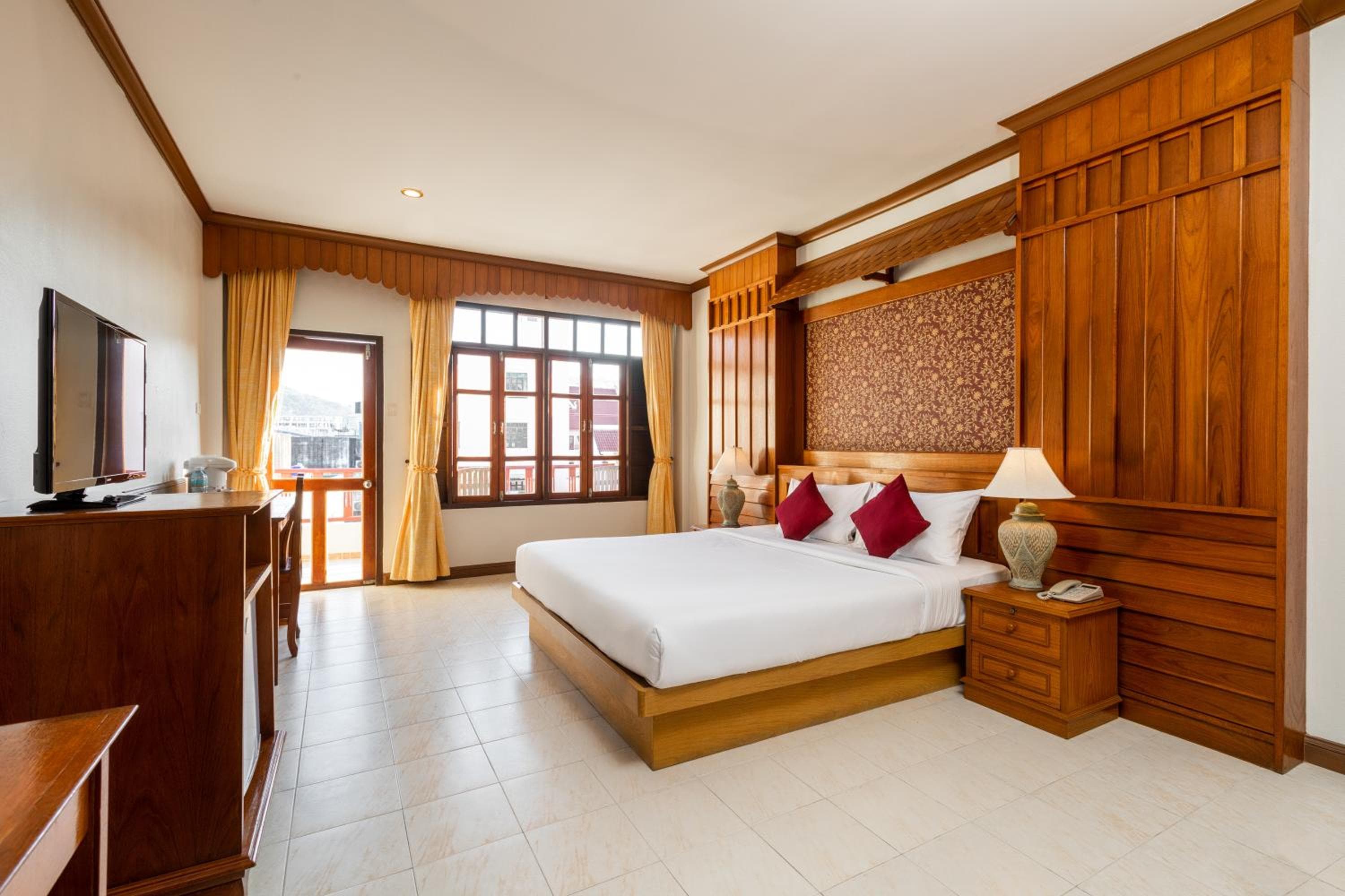 Tony Resort