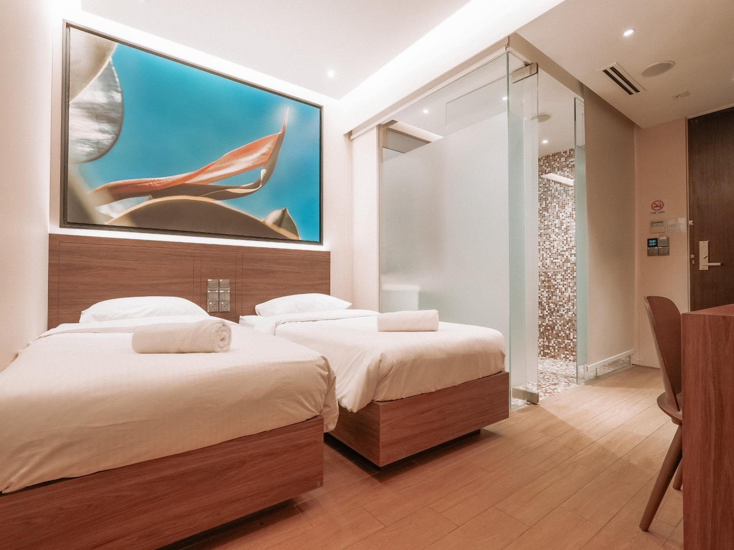 A Hotel Bugis, 11Hrs, Stay From 8PM To 9AM