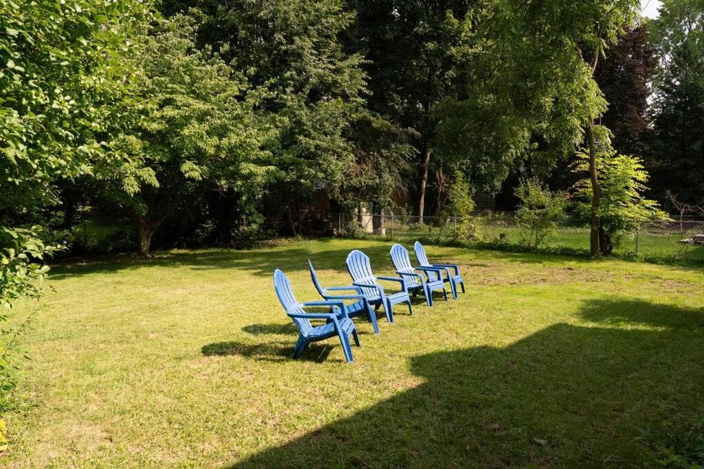5-star Renovated 3BR Home & Backyard Deck near SU & Hospitals