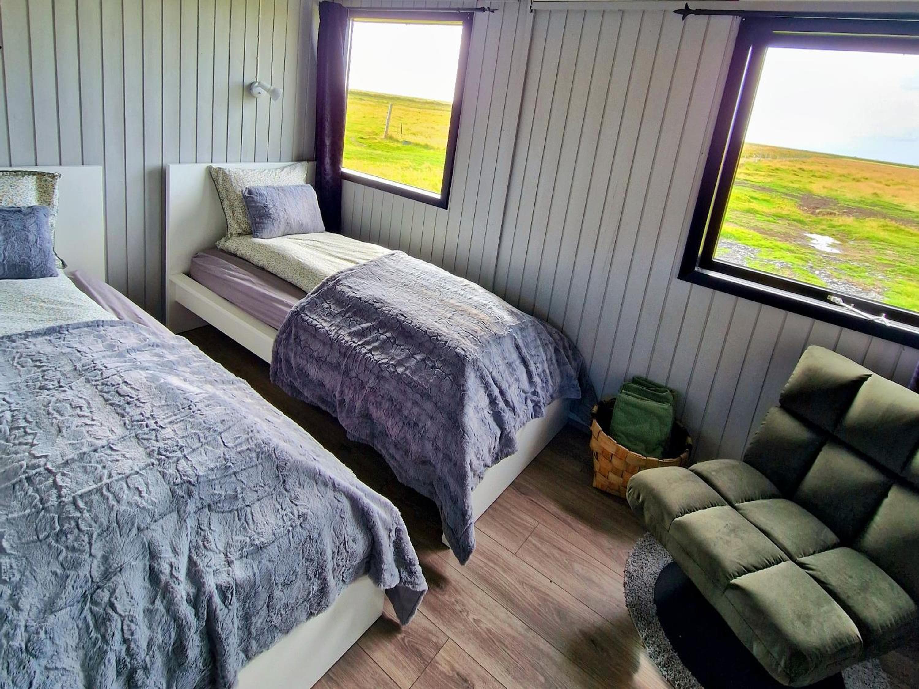Aurora Cabin and Private Jacuzzi