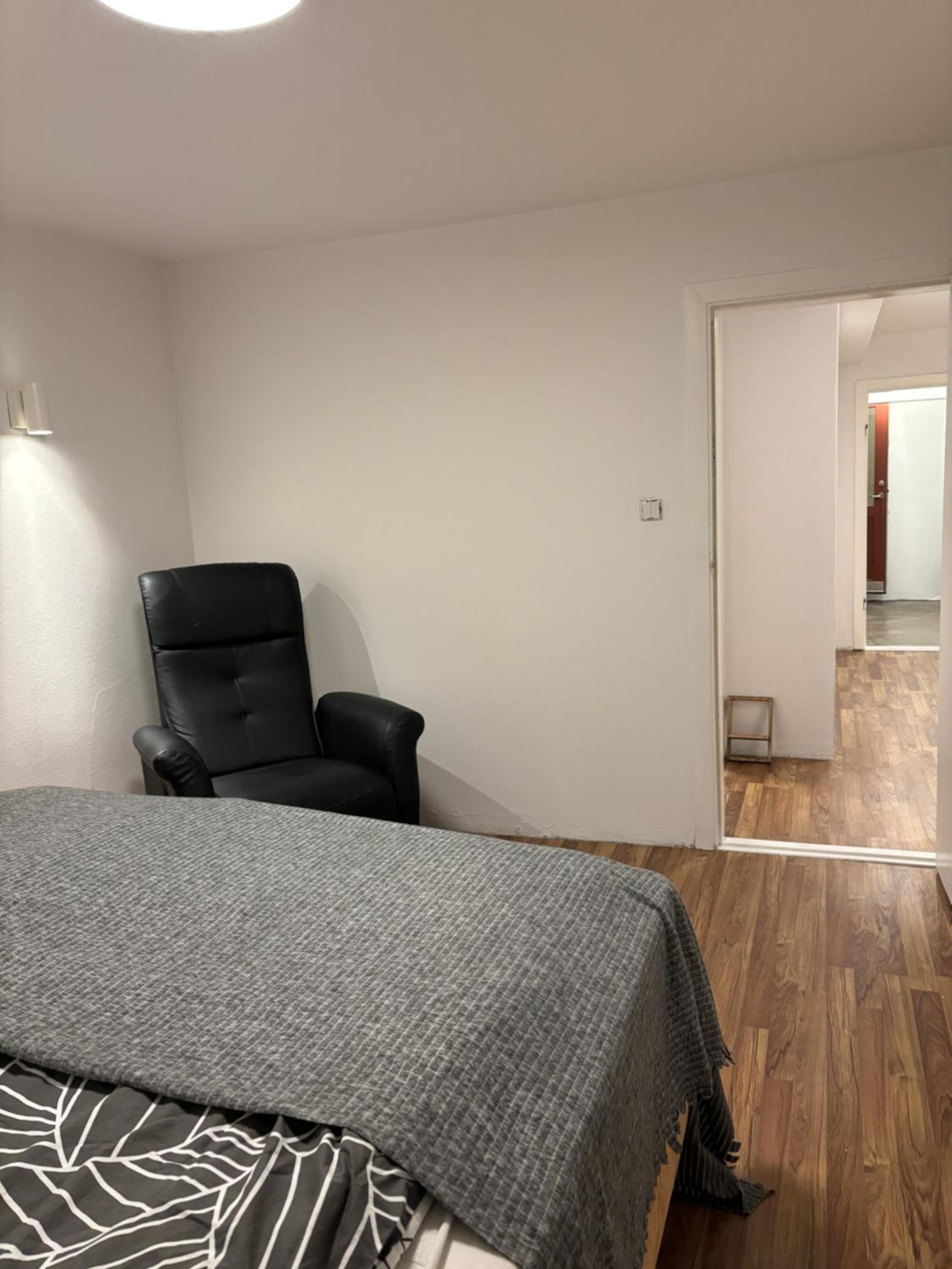 Cozy 1 room apartment-7 km from airport