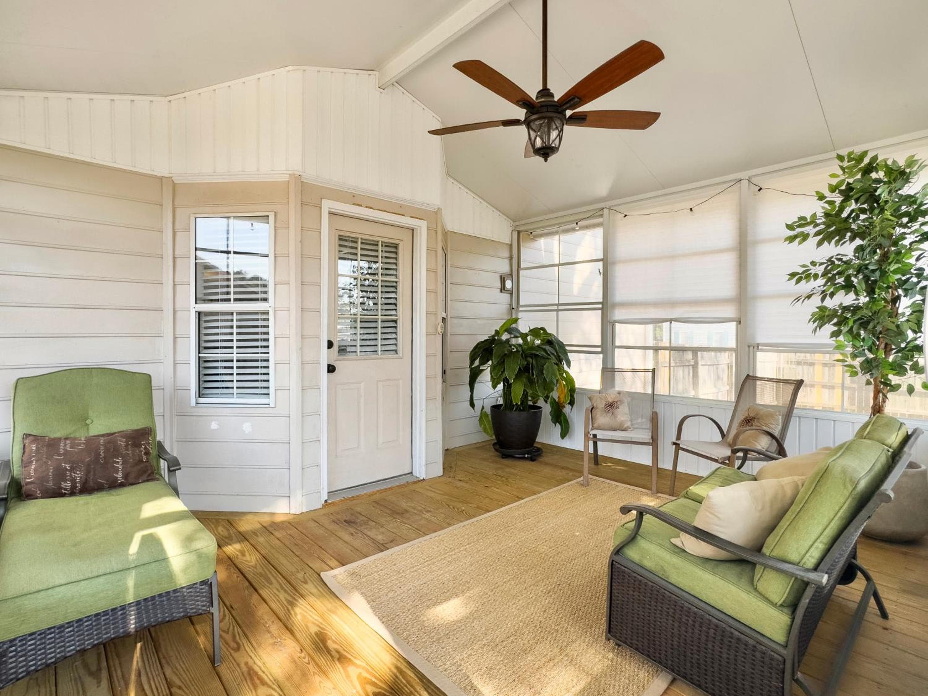 Cozy Home Away From Home - Pet-friendly, King bed