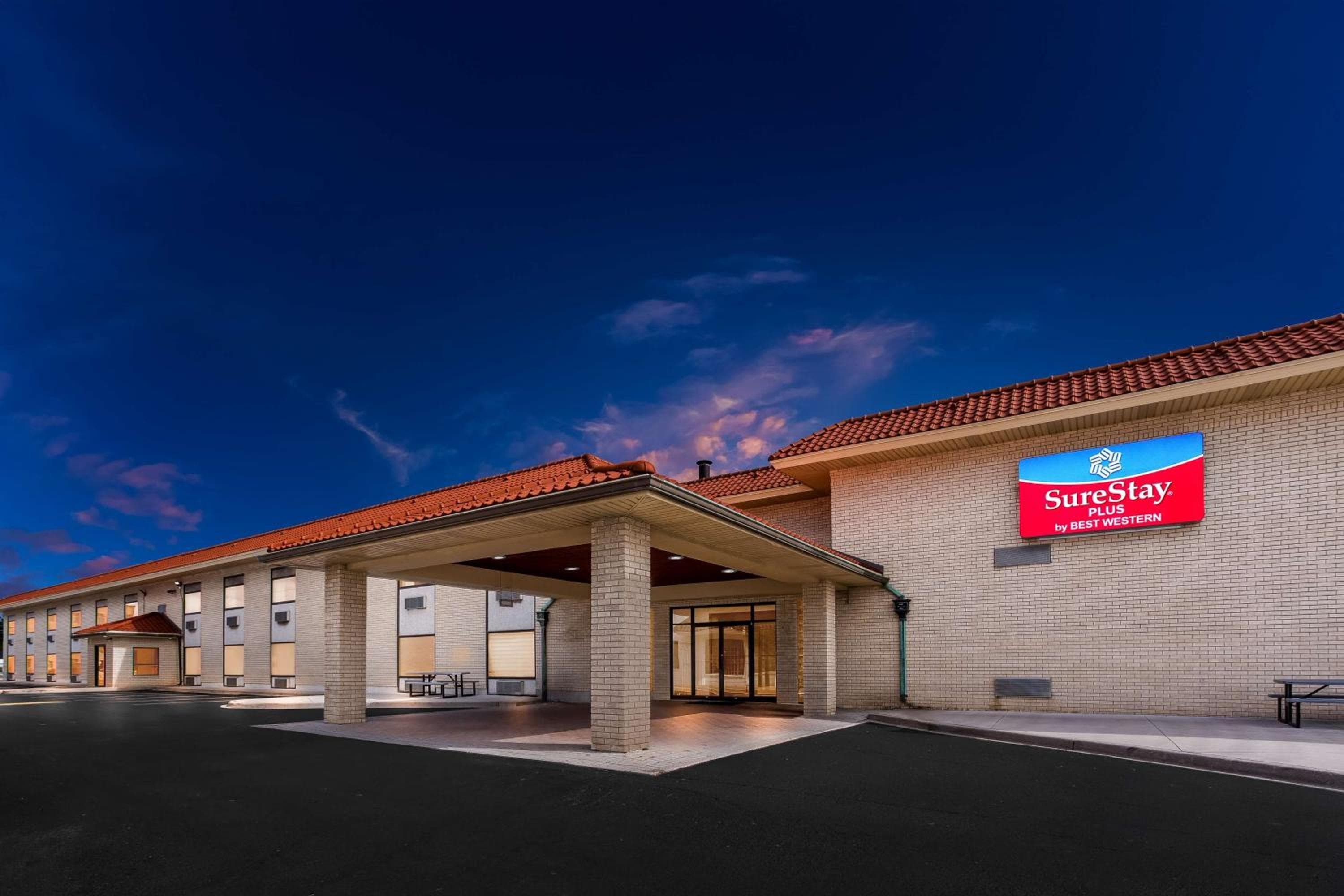 SureStay Plus by Best Western Windsor